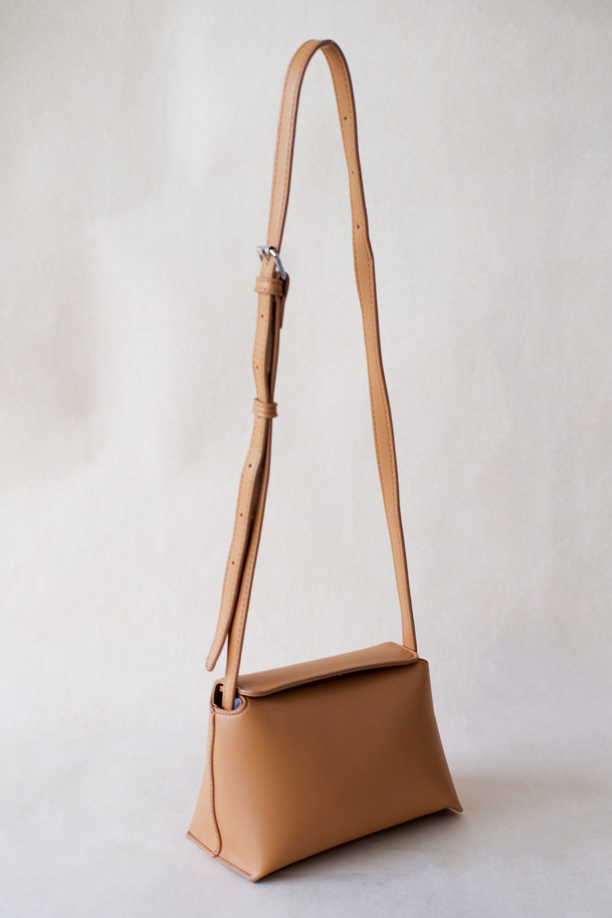 The Hana Box Bag - Almond