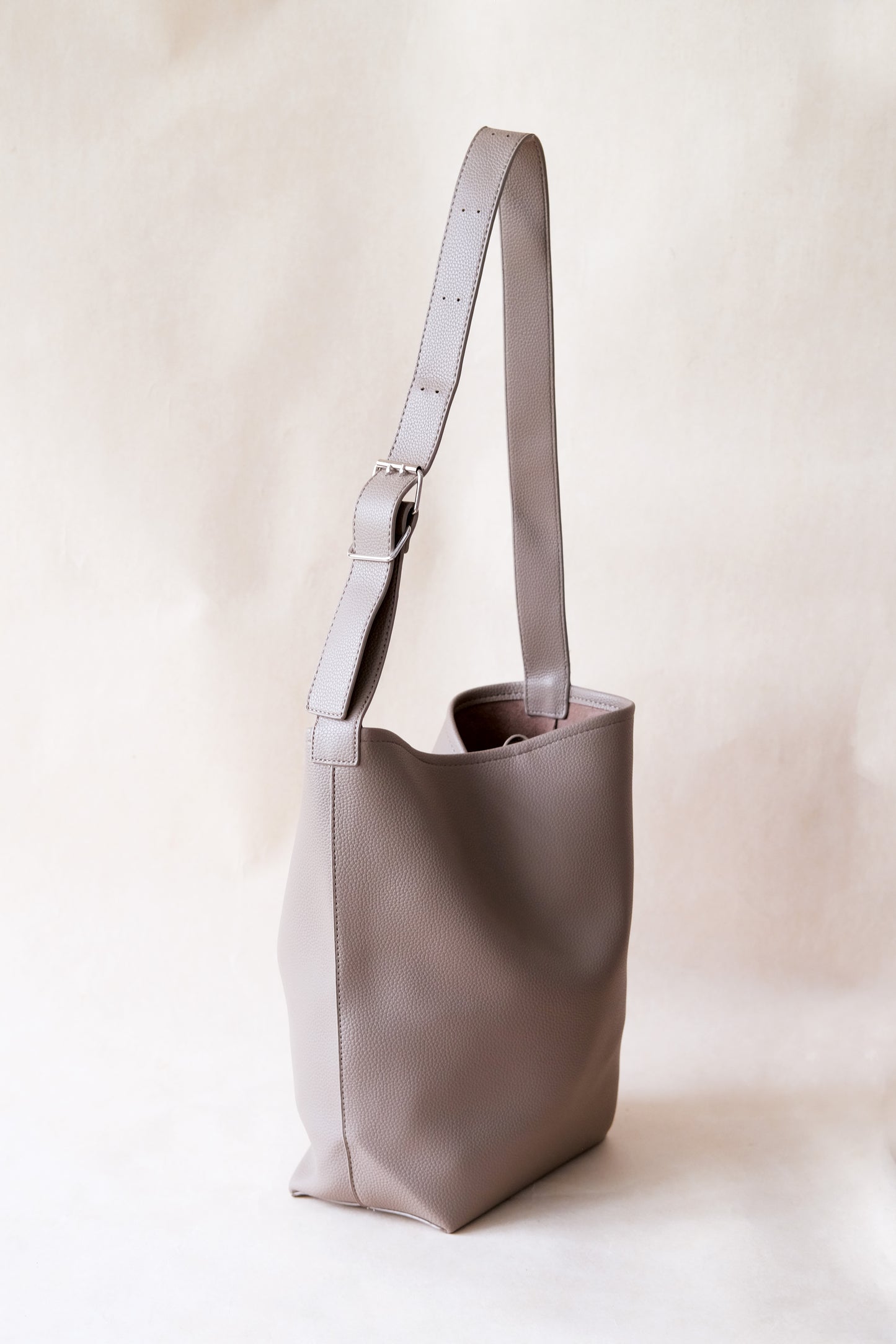 The Alira Bucket - Mud
