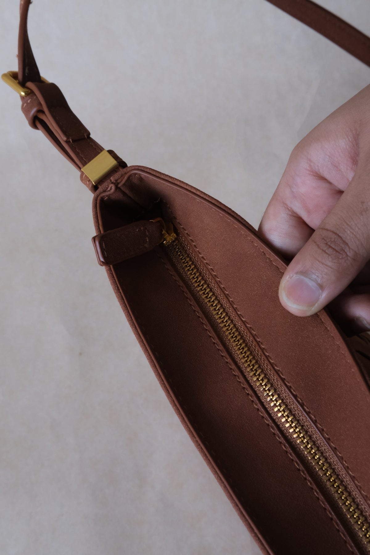 Artisan Forme Hobo - Chestnut
