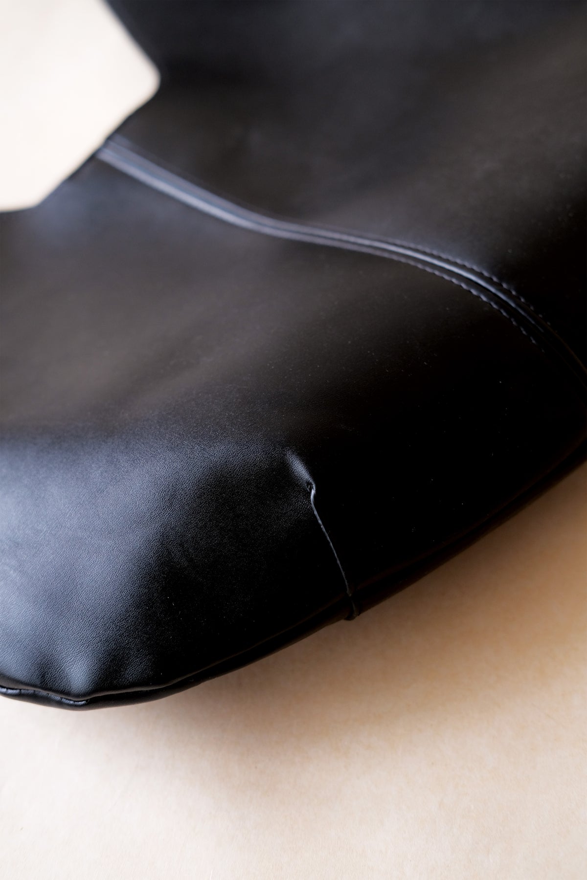 The Véra Essential - Classic Black
