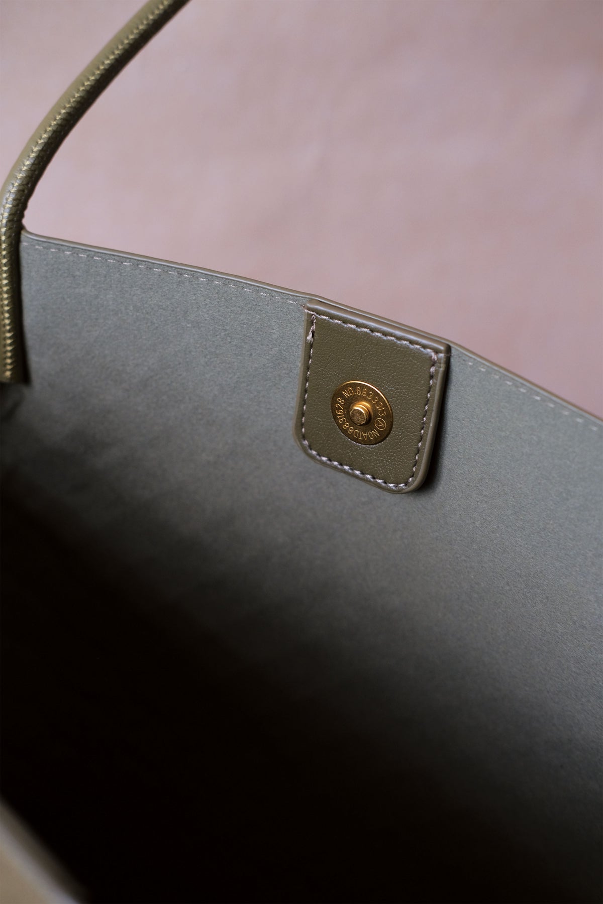 The Artisan Grande Tote - Olive Green