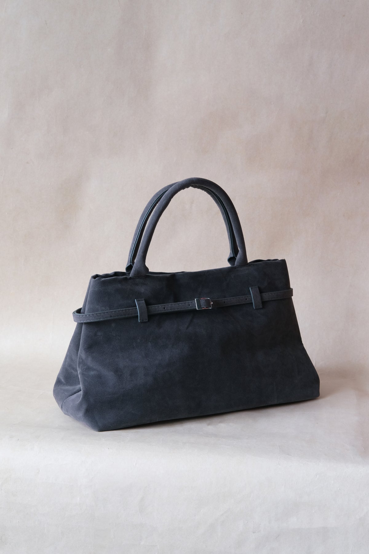 The Elegant Suede Bag In Grey