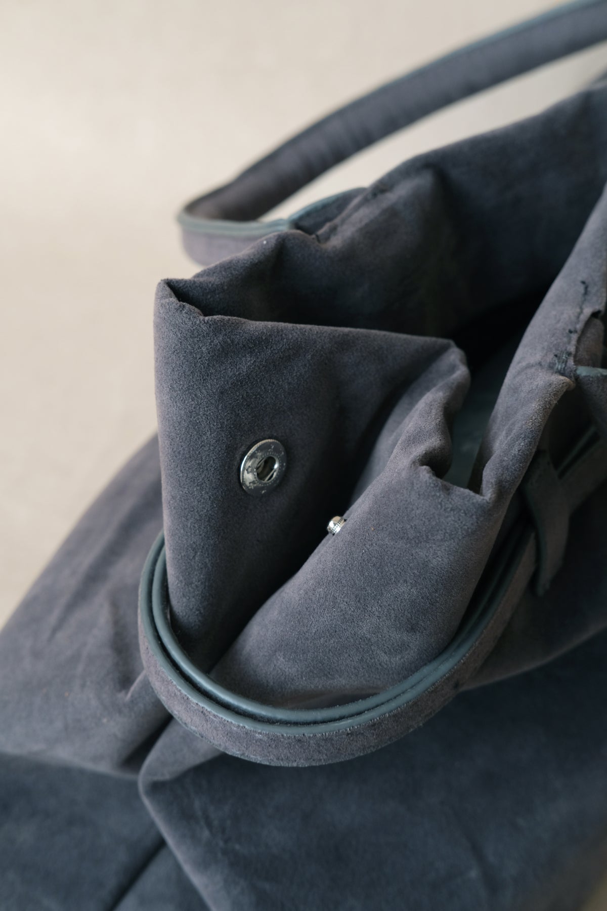 The Elegant Suede Bag In Grey