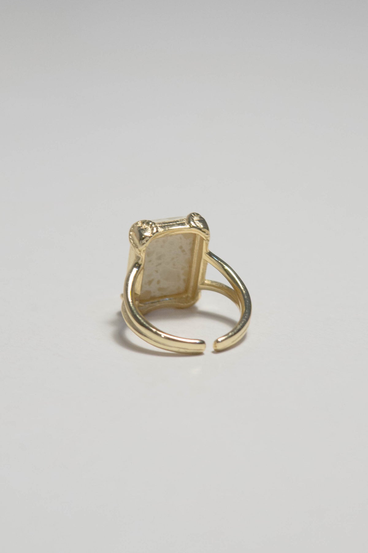 Vintage marble ring