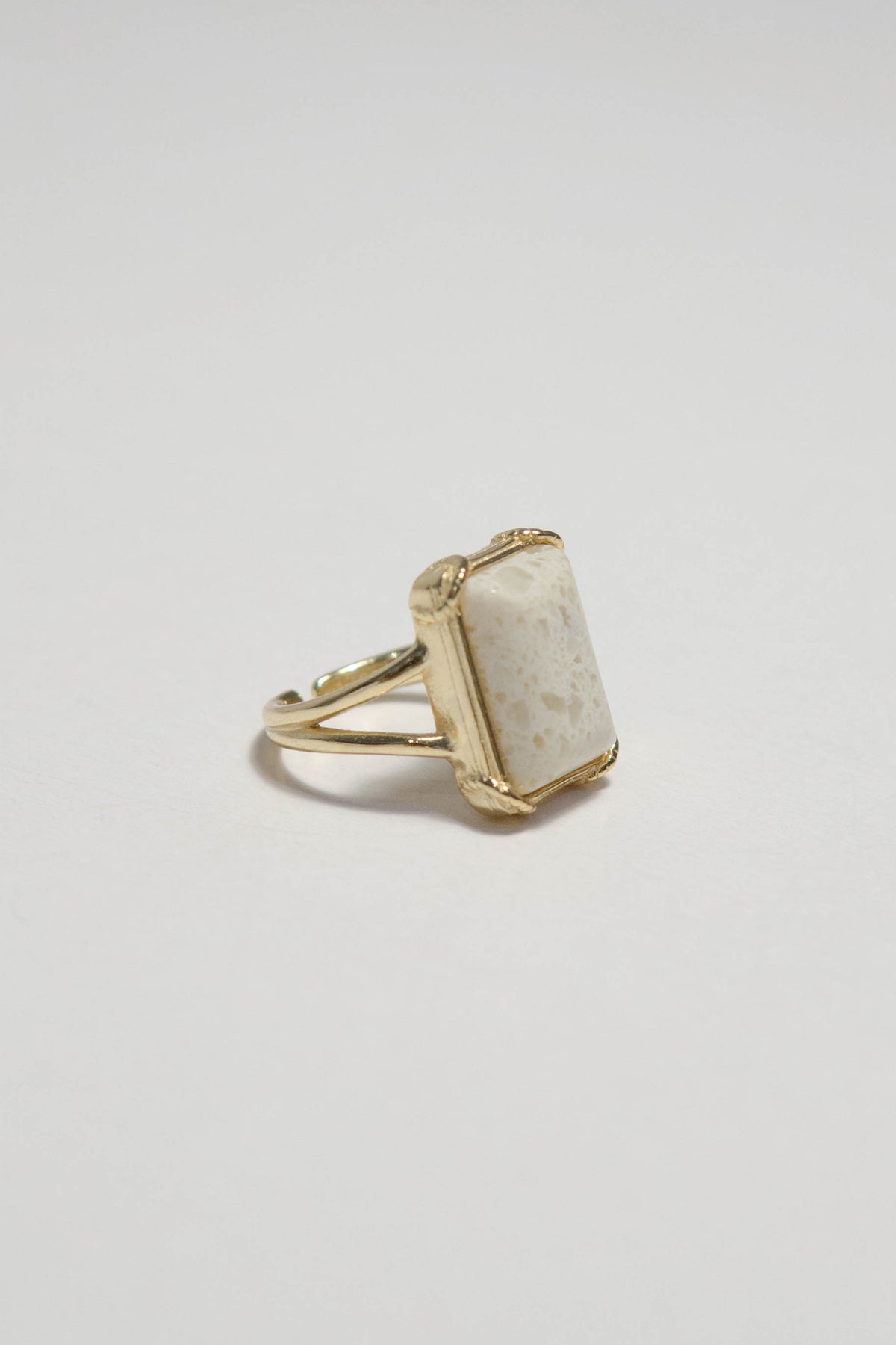 Vintage marble ring