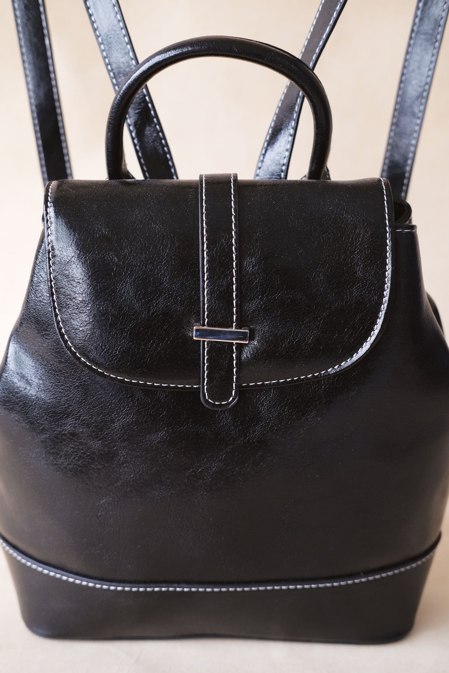 L’Essentiel Backpack - Classic Black