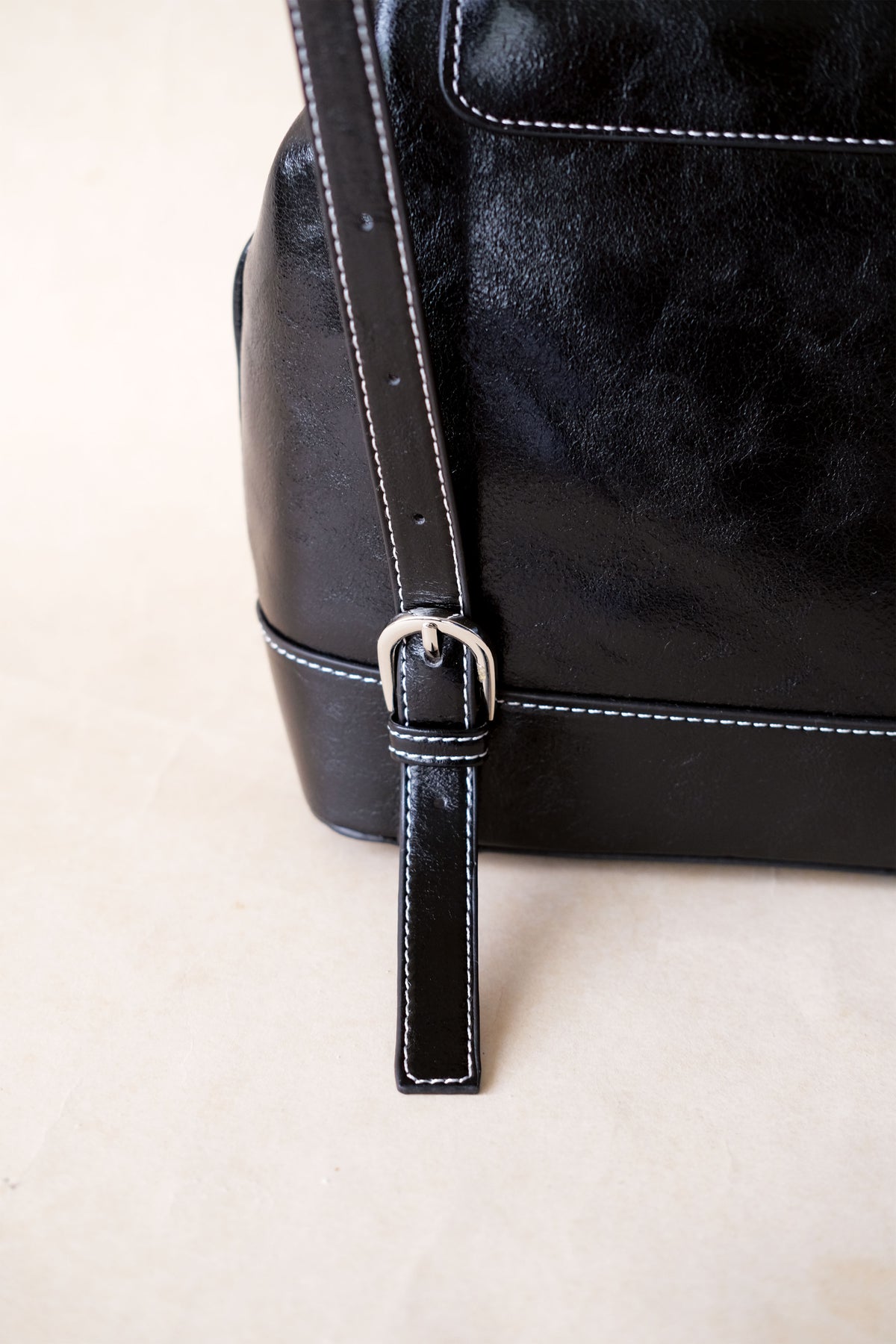 L’Essentiel Backpack - Classic Black