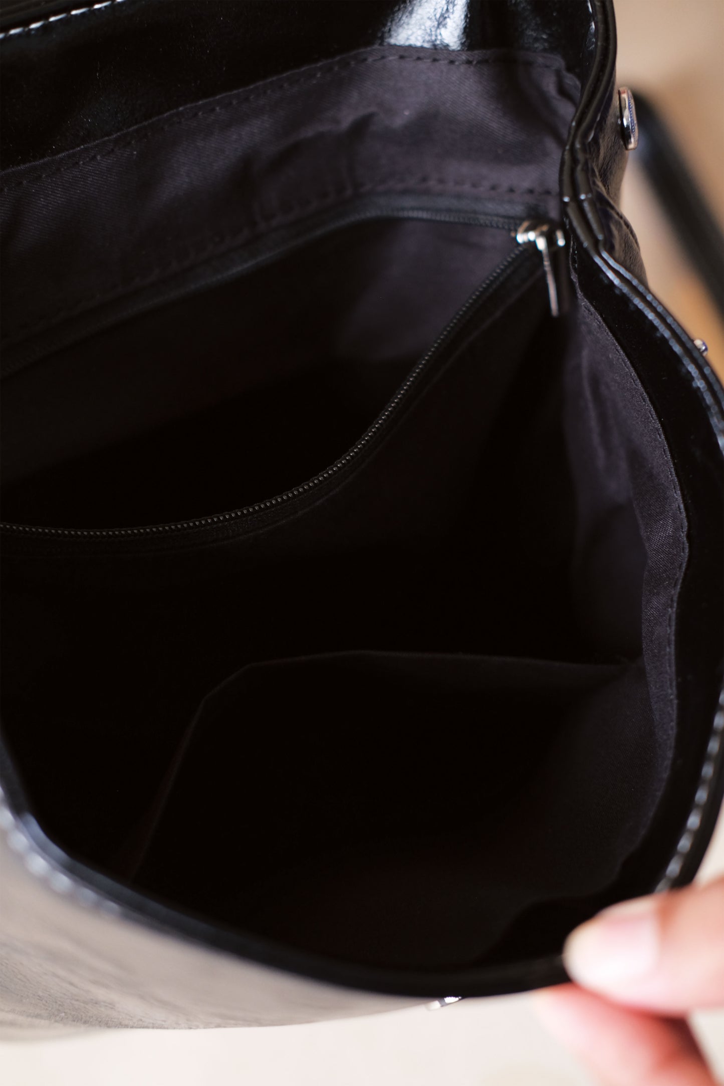L’Essentiel Backpack - Classic Black