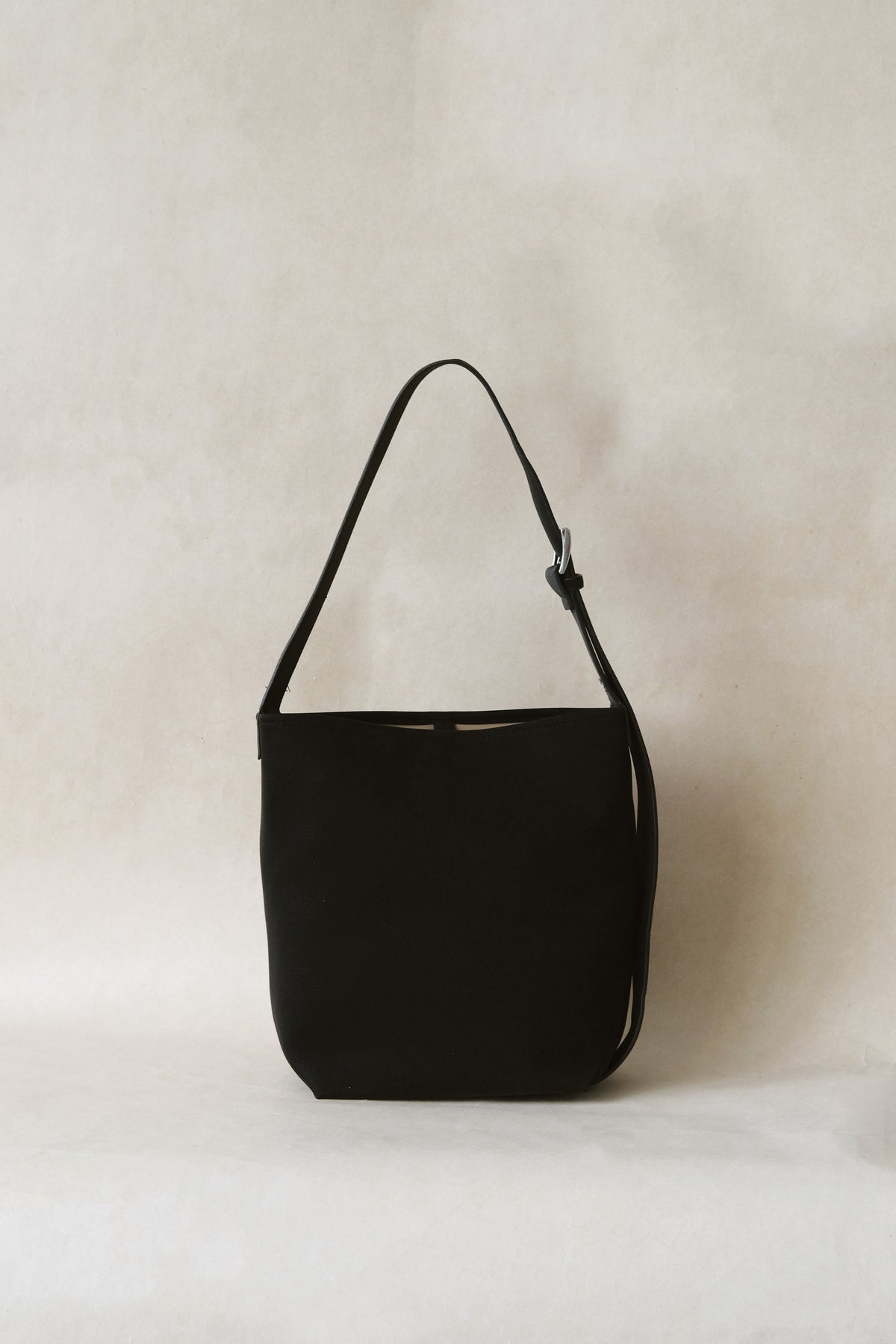 The Emery Bucket - Classic Black