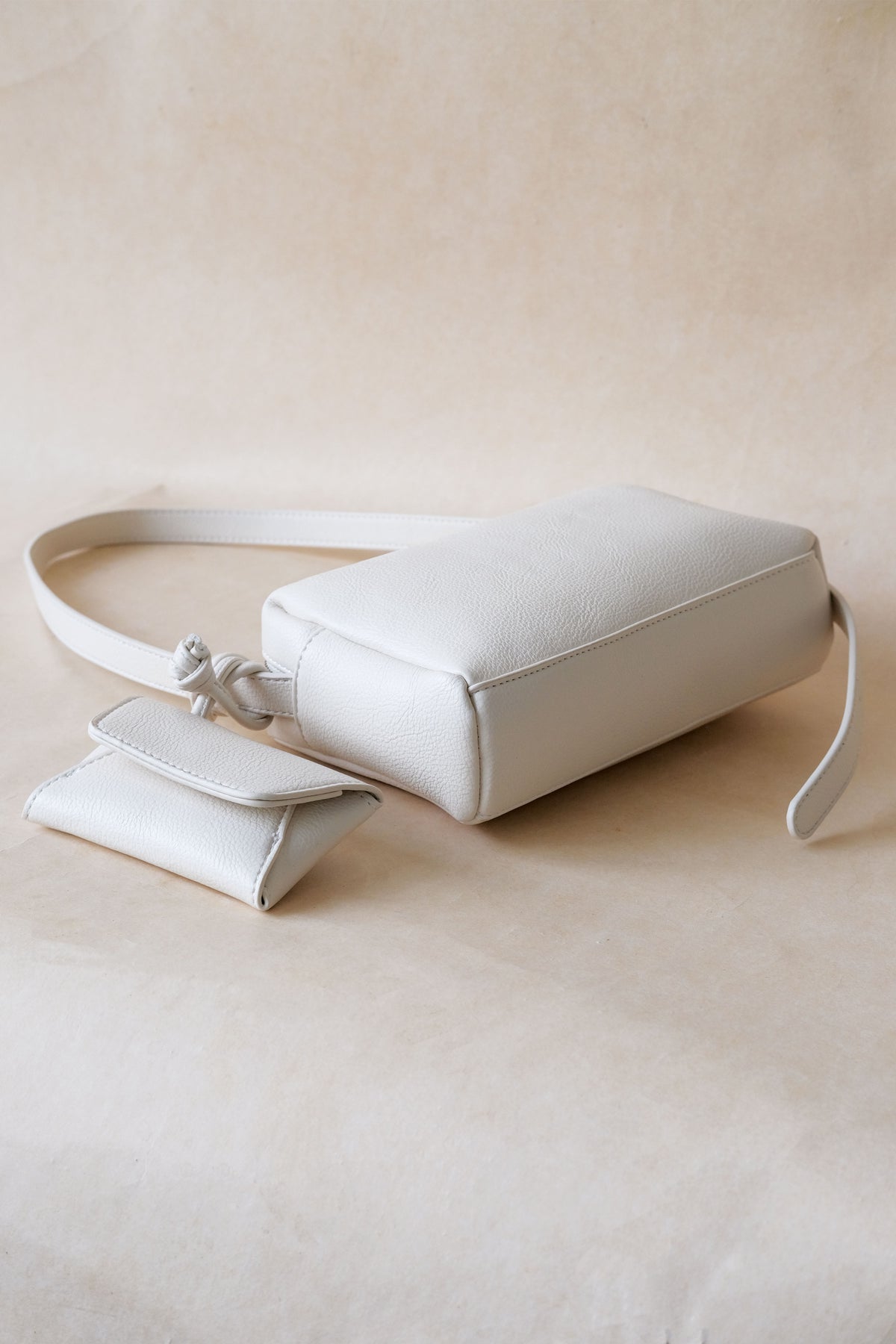 The Miréa Duo - White