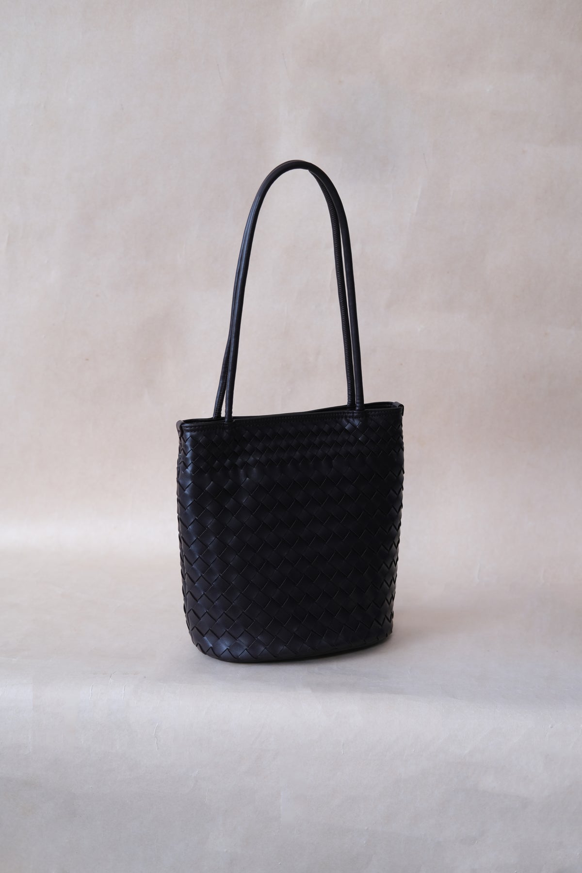 Artisan Manor Bucket - Black Currant