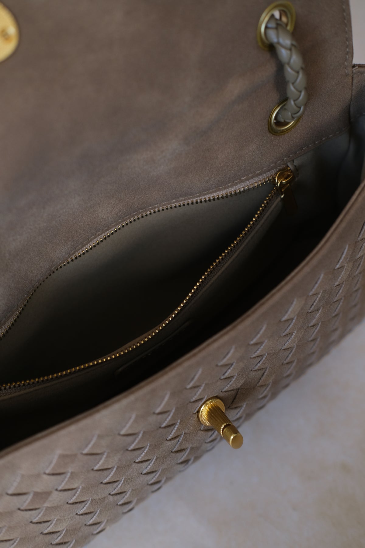 Artisan Linear Flap - Khaki