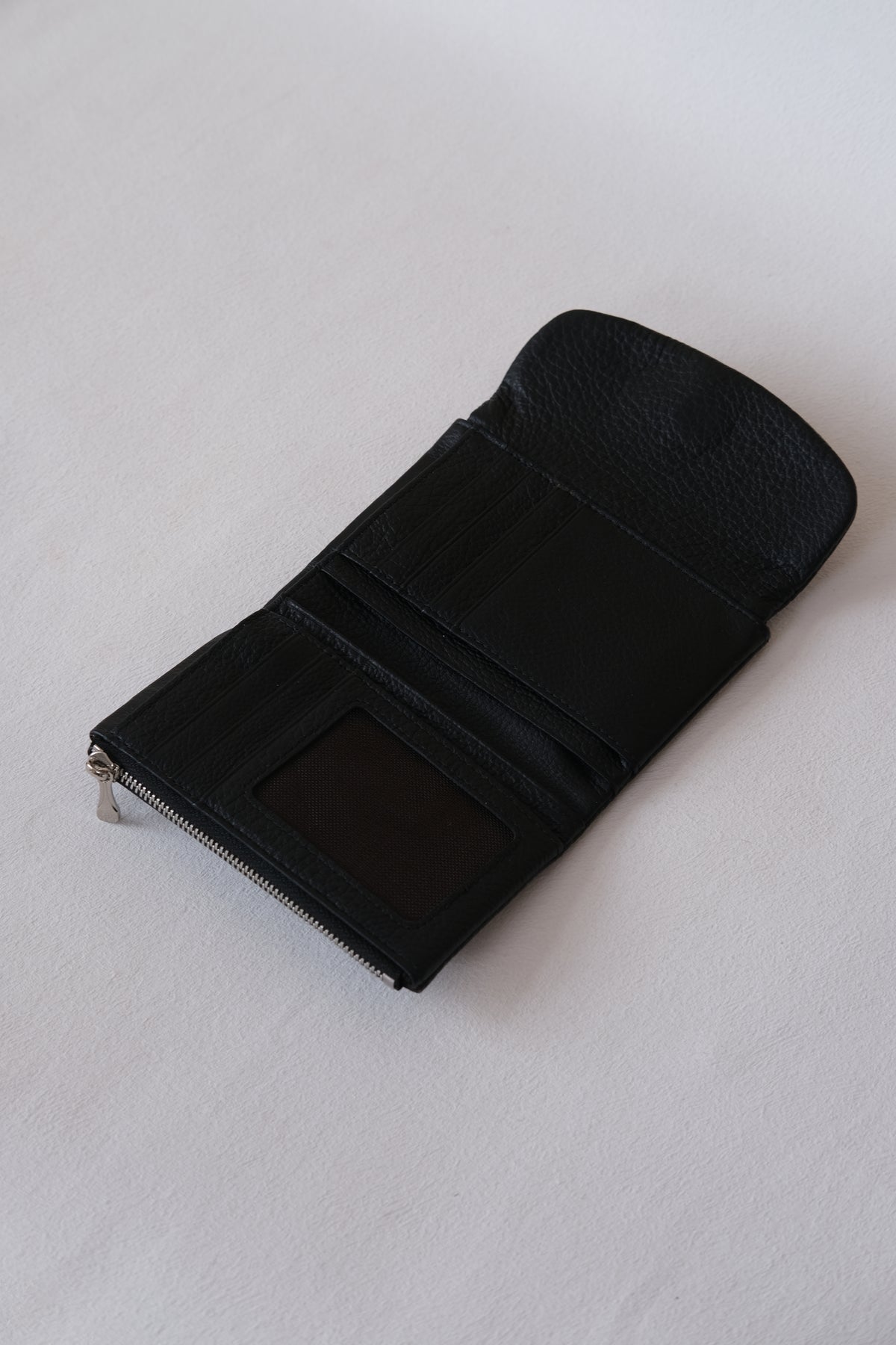 Elaria Compact Wallet - Classic Black