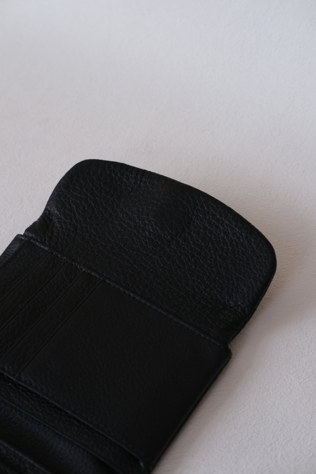 Elaria Compact Wallet - Classic Black