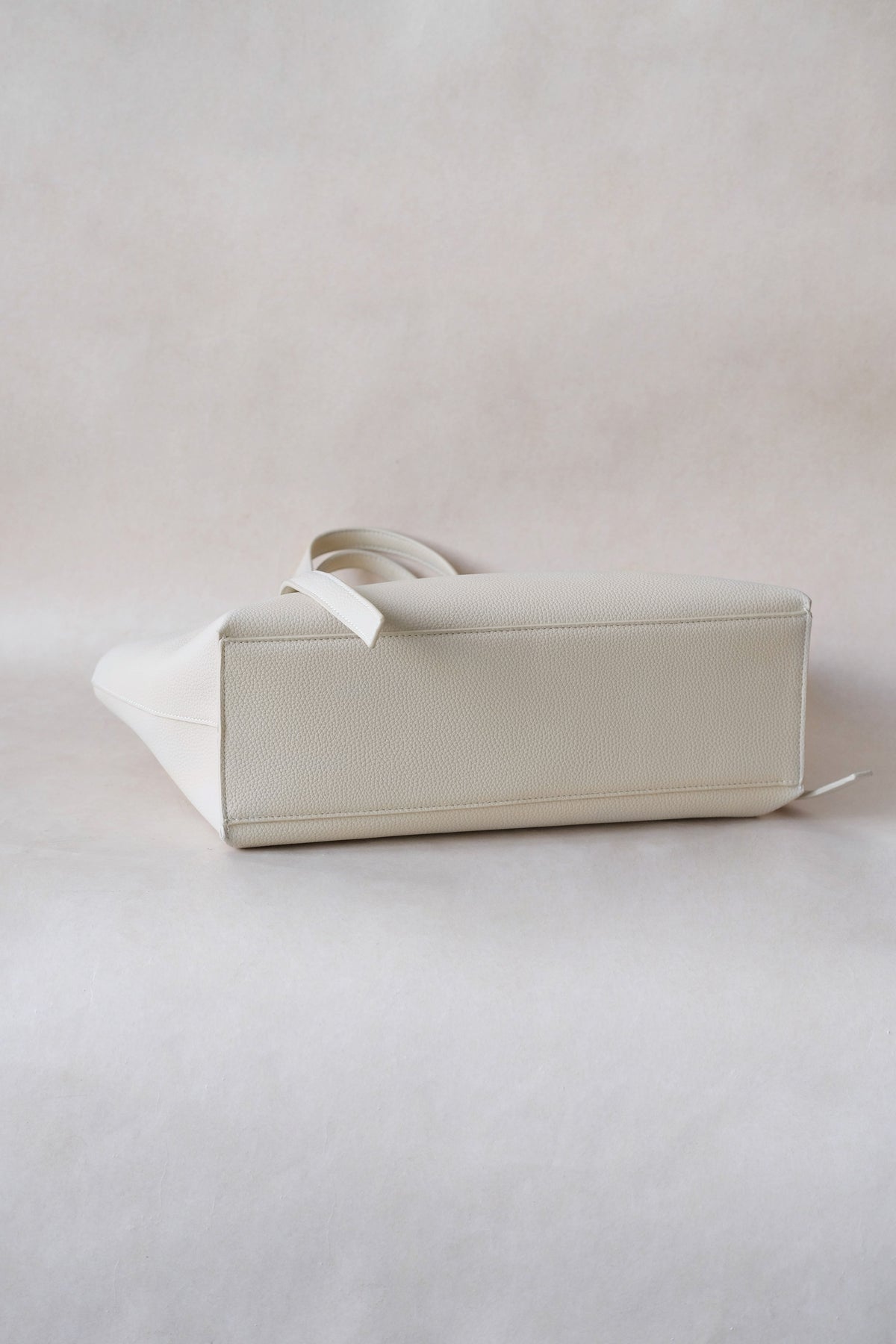Celeste Commuter Bag - White