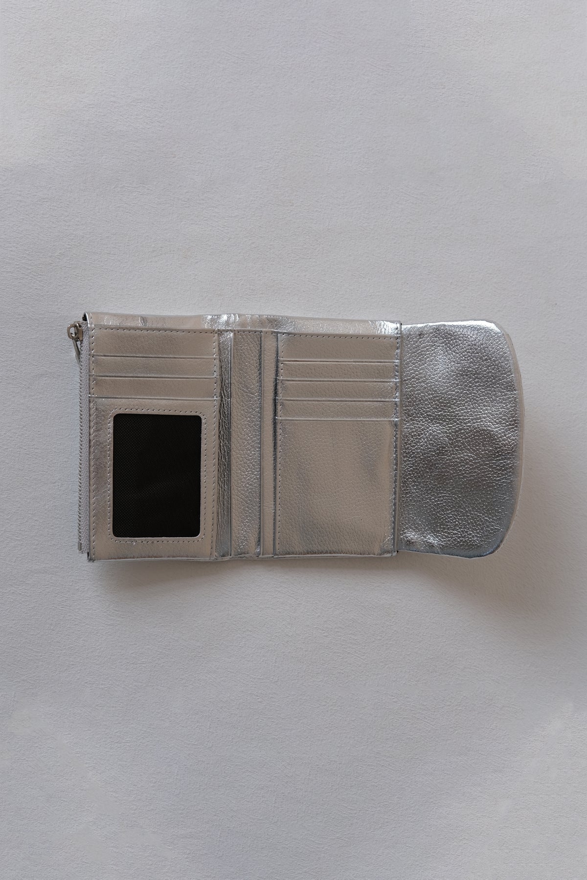 Elaria Compact Wallet - Silver