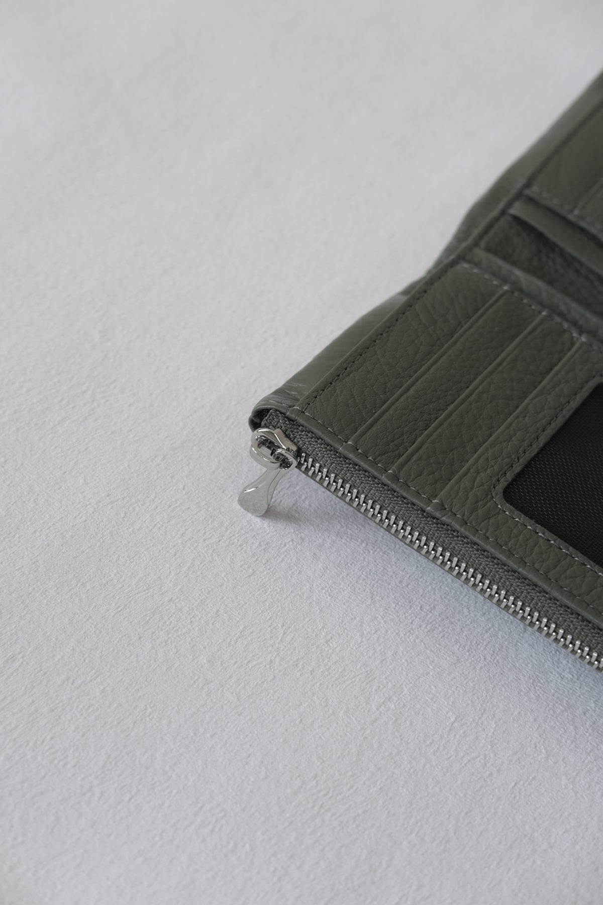 Elaria Compact Wallet - Olive Green