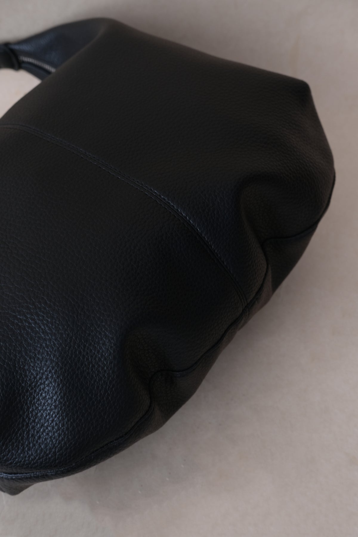 Elaria Commuter Tote - Classic Black