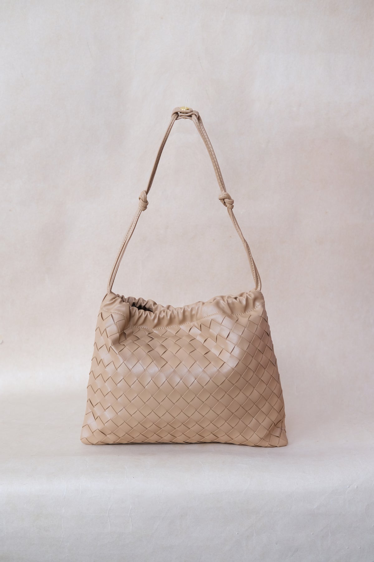 Artisan Cloud Satchel - Almond