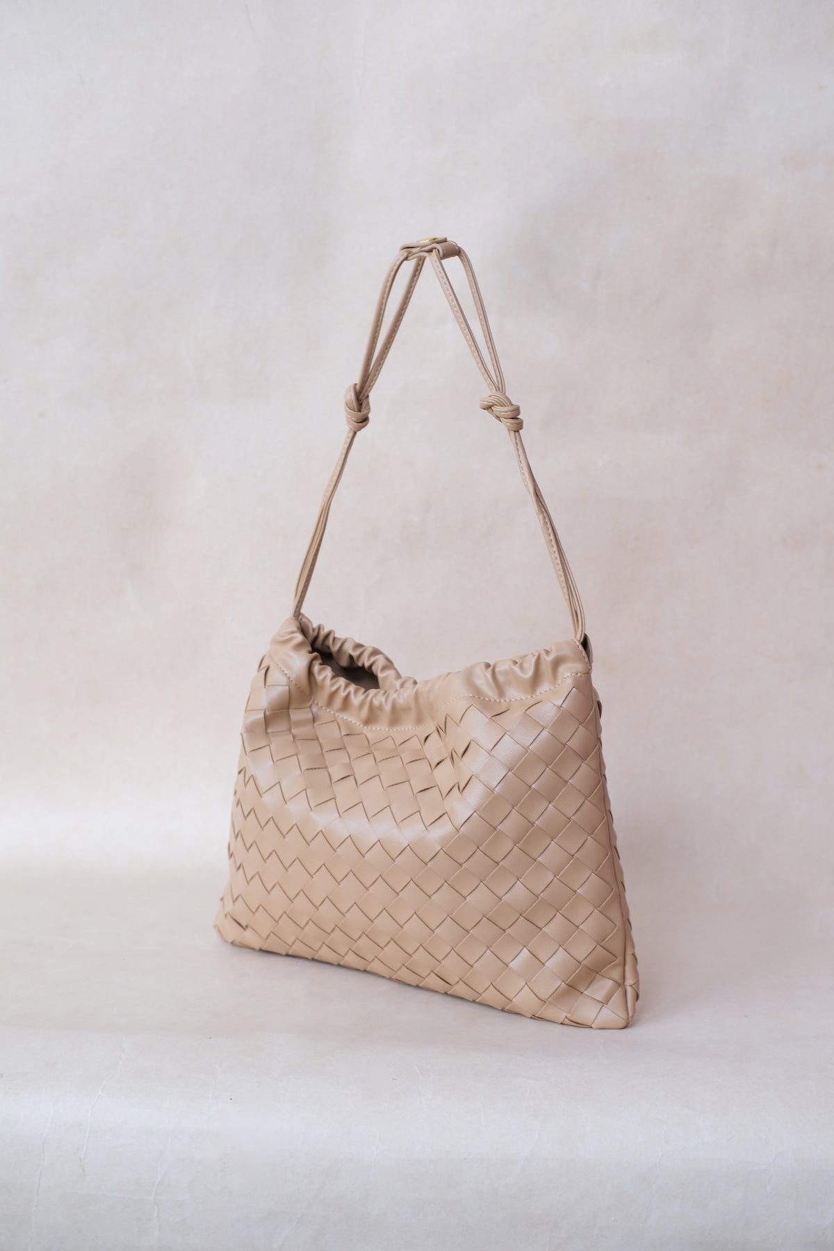 Artisan Cloud Satchel - Almond