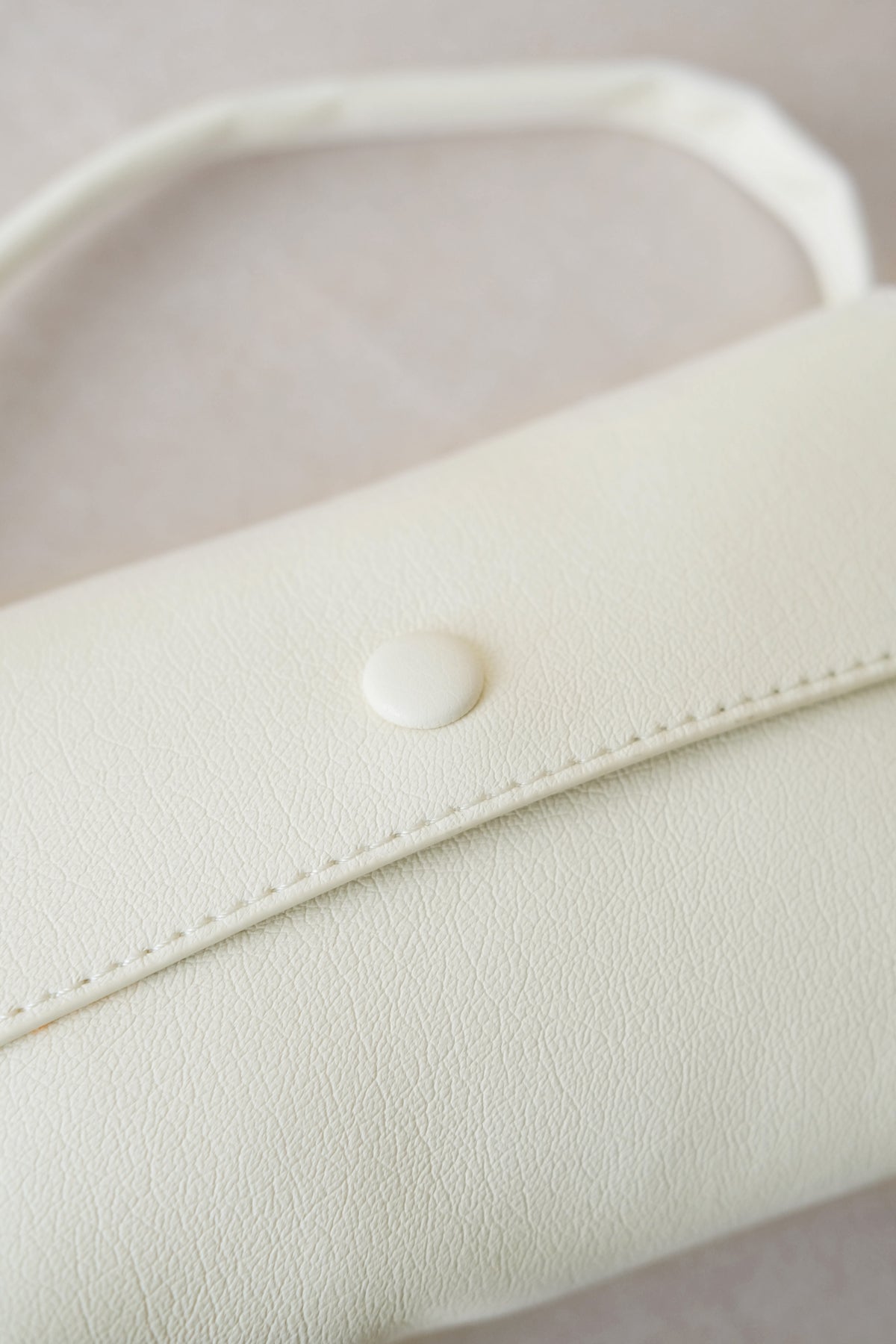 Elaria Classic Mini Bag - White