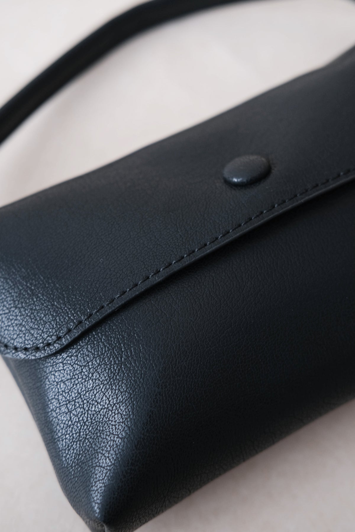 Elaria Classic Mini Bag - Classic Black