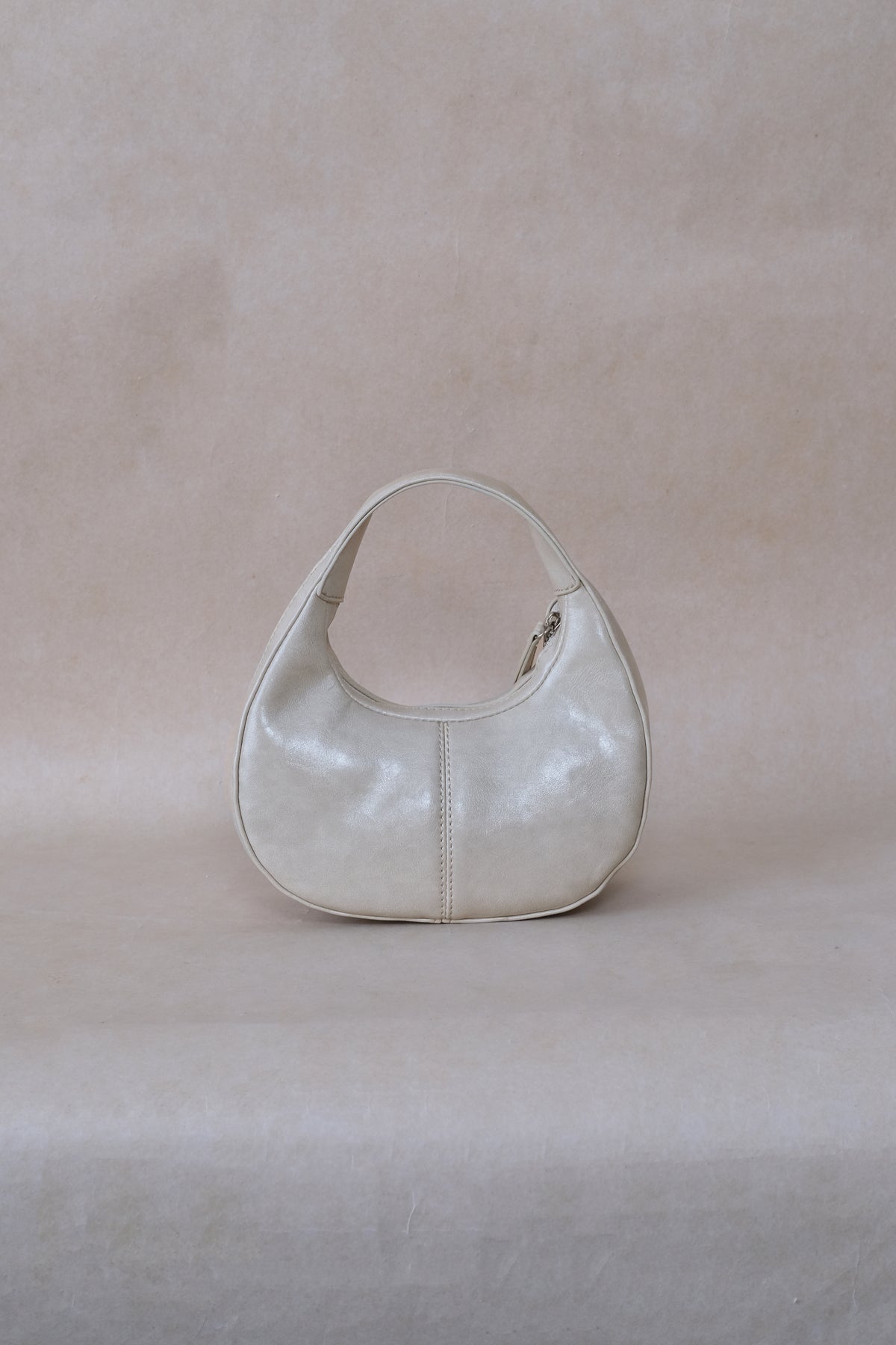 Véra Mini Hobo Bag - White Sand
