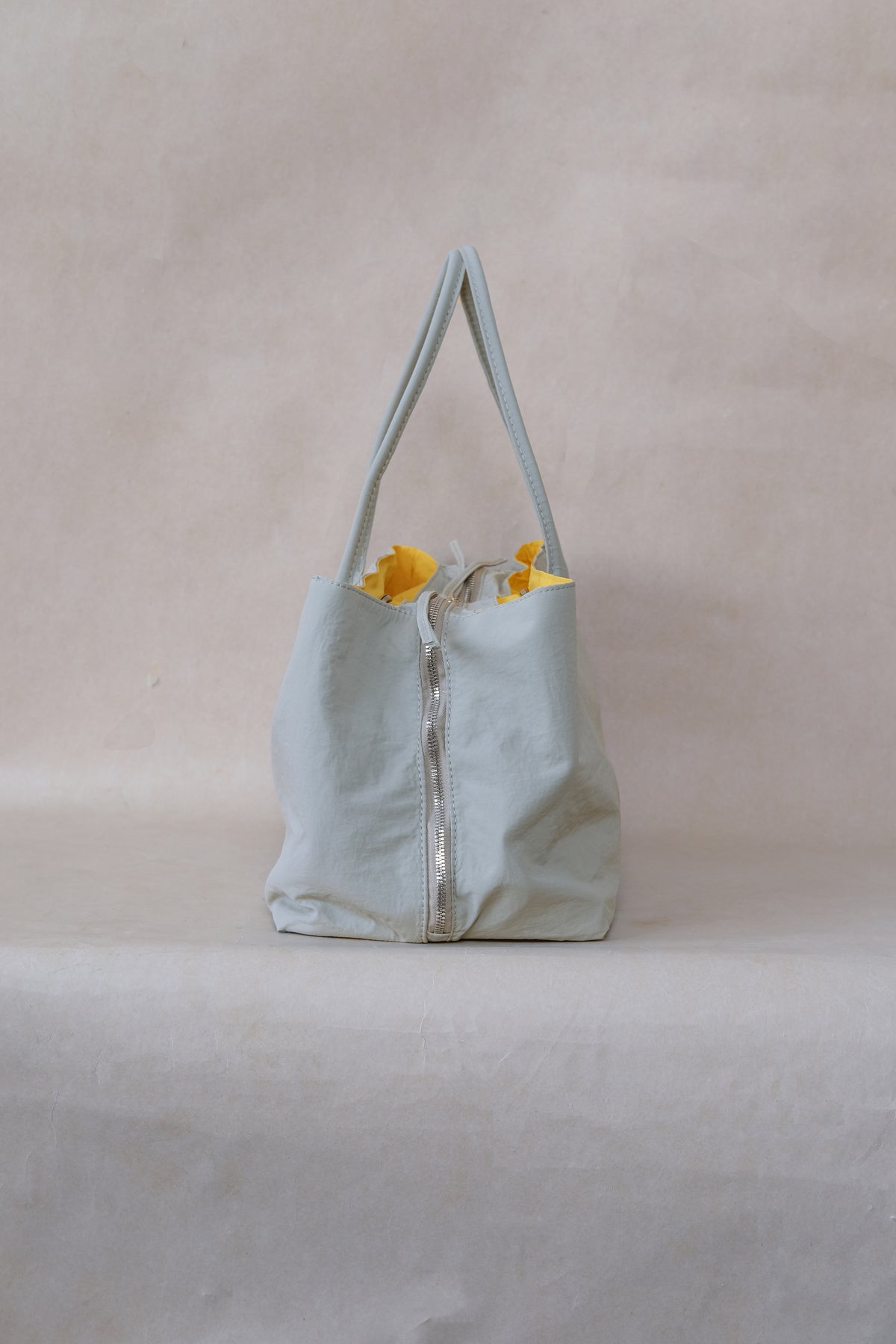 Noir Atelier Utility Tote - Grey Yellow