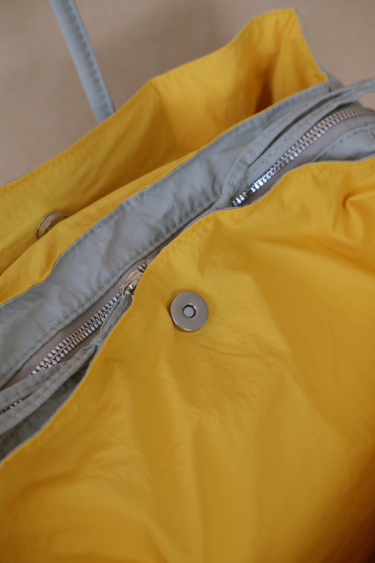 Noir Atelier Utility Tote - Grey Yellow