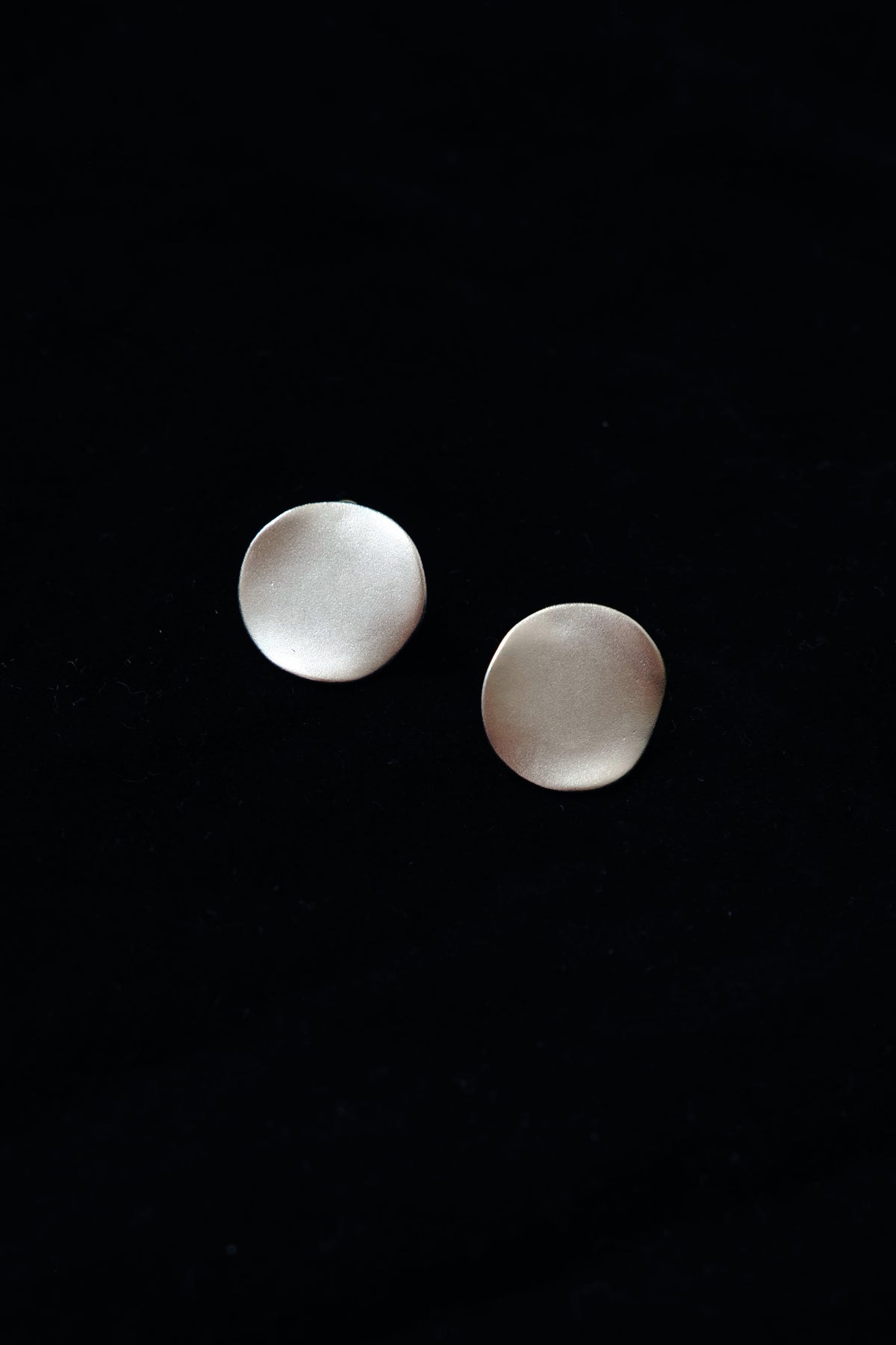 925 Silver Needle Disc Earrings