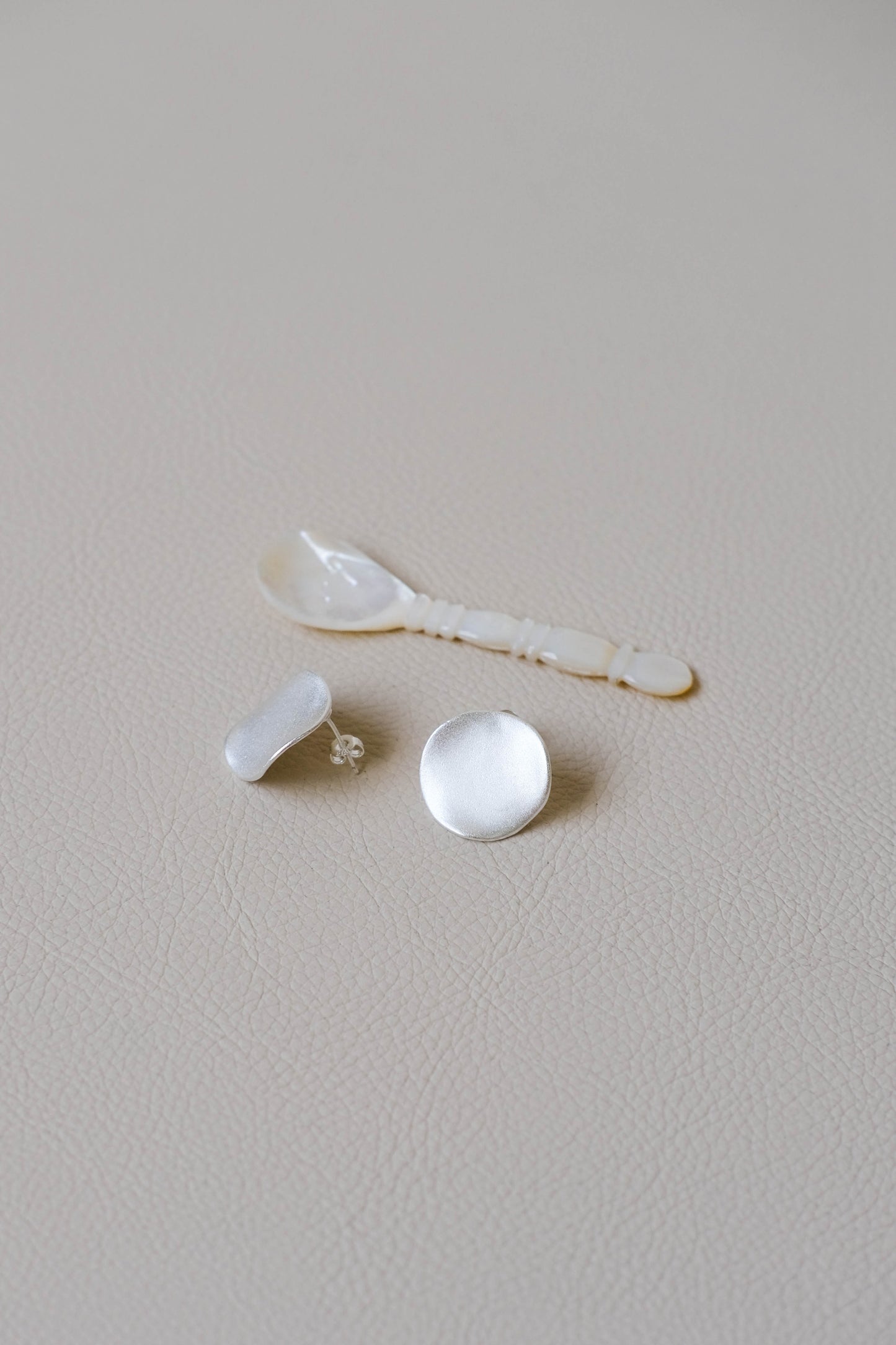 925 Silver Needle Disc Earrings