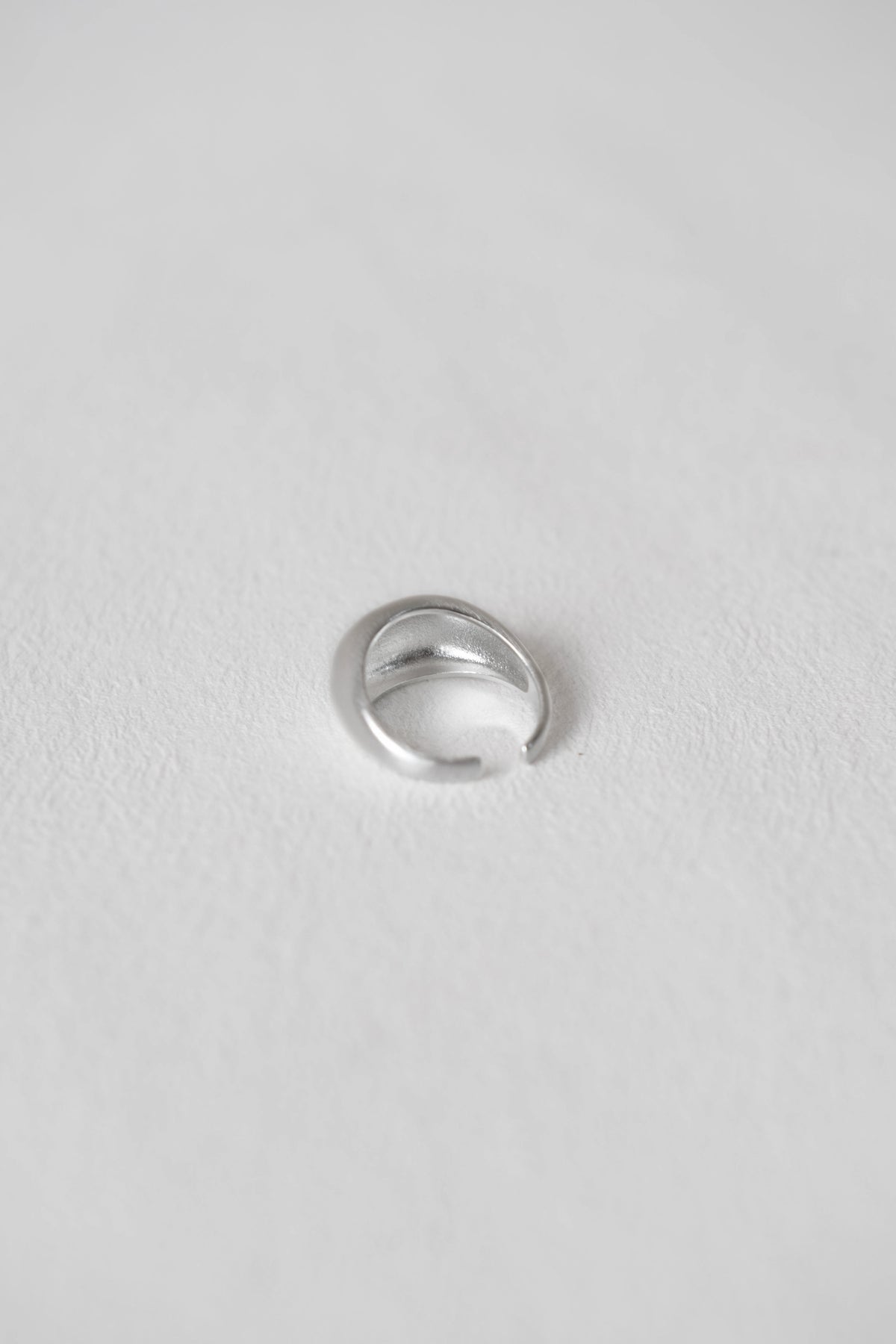 Luna Matte Ring