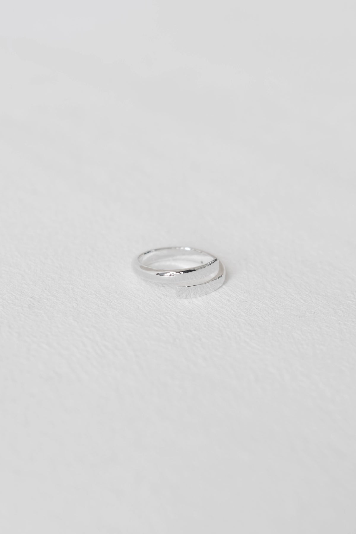 Minimal Glow Band