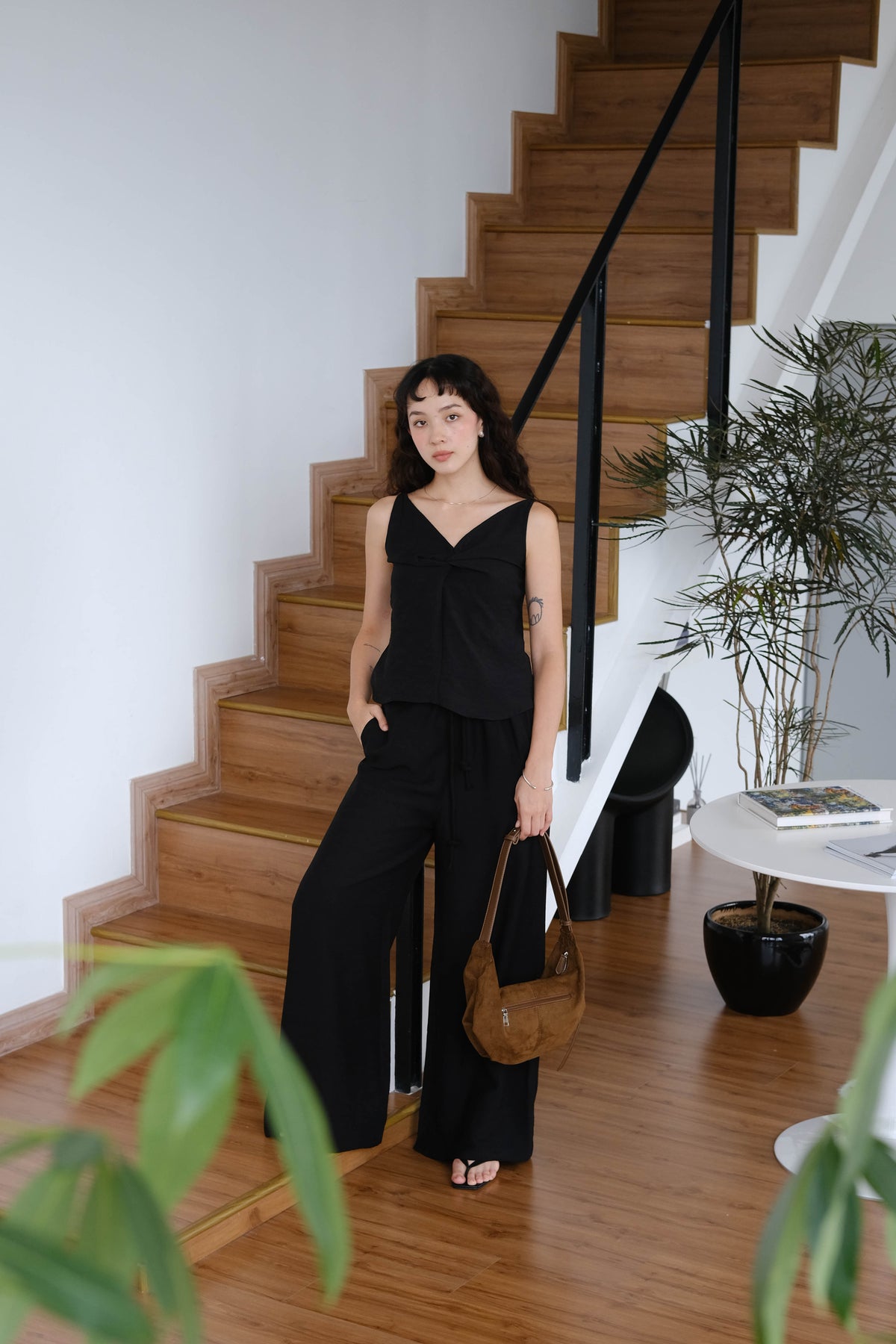 Casual Wide-leg Pants in Classic Black With Pocket