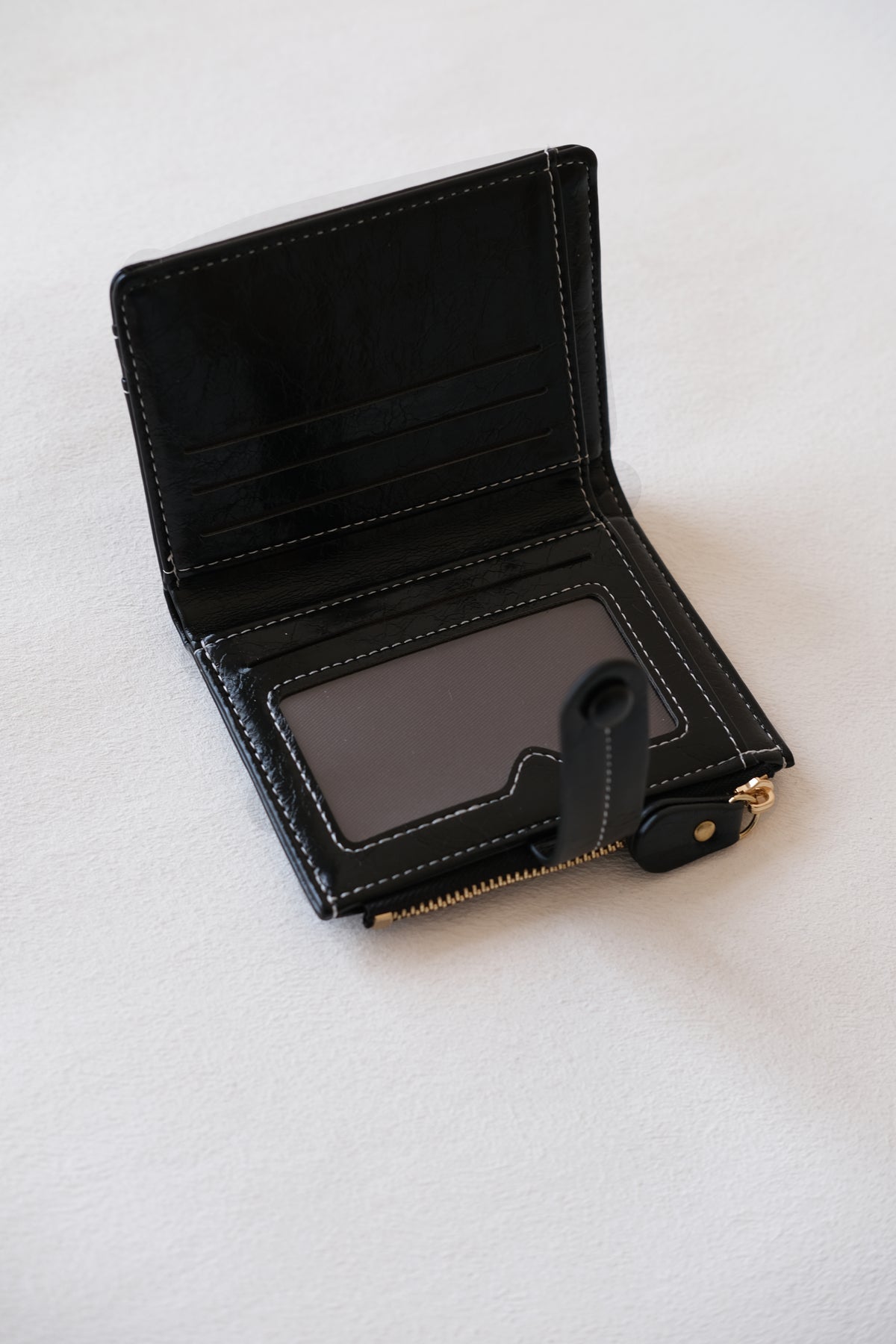 Vivienne Essential Wallet - Classic Black