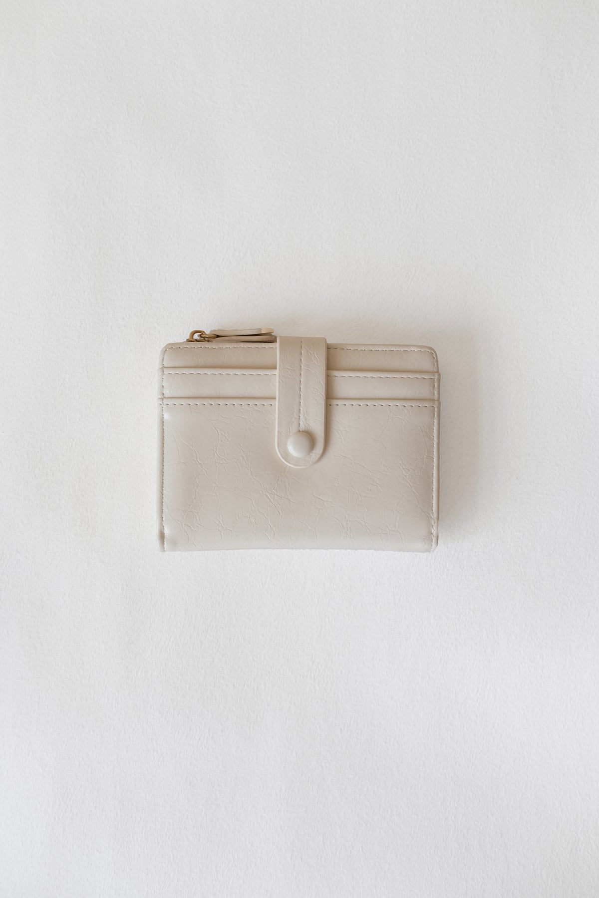 Vivienne Essential Wallet - White