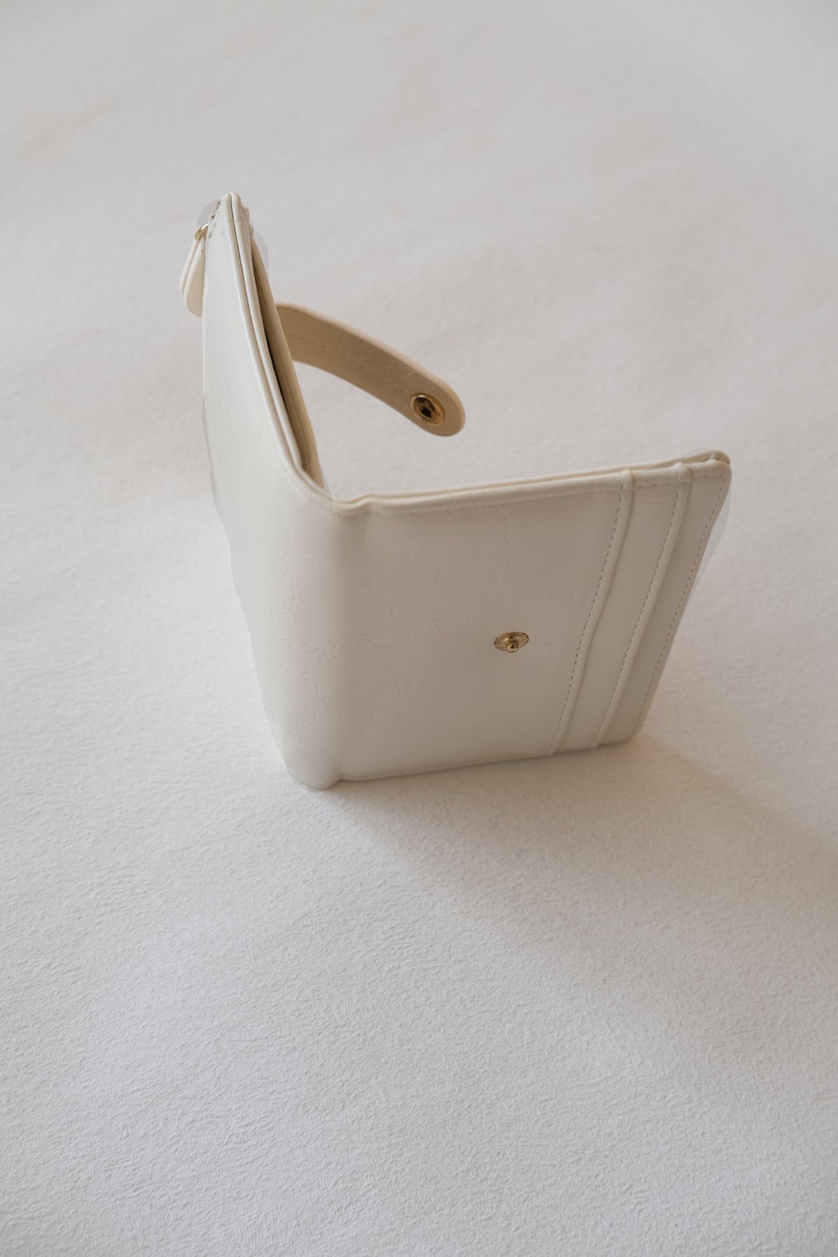 Vivienne Essential Wallet - White