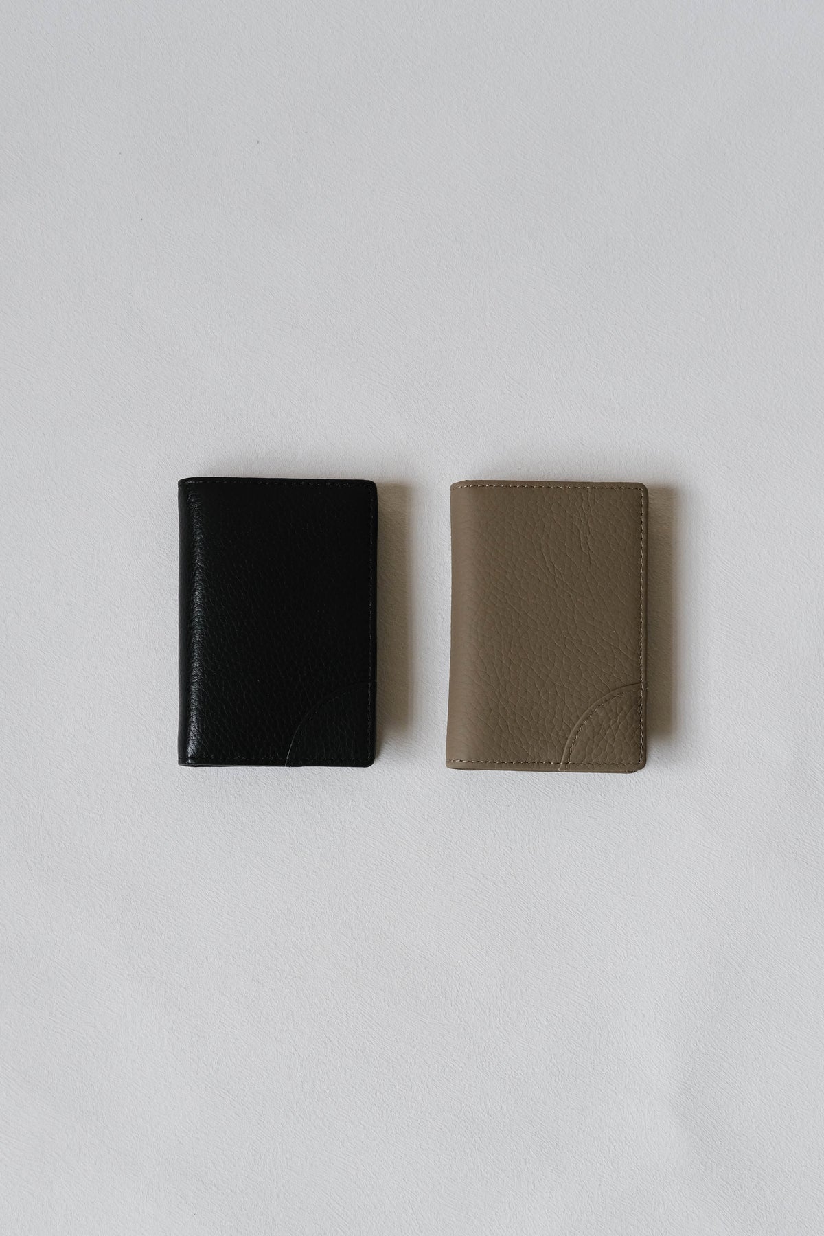 Genuine Leather Multifunctional Card Holder In Elephant Grey