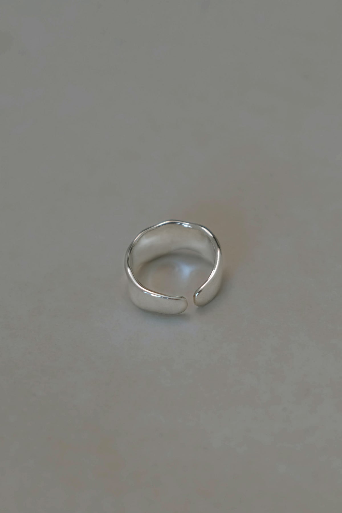 Irregular thin ring