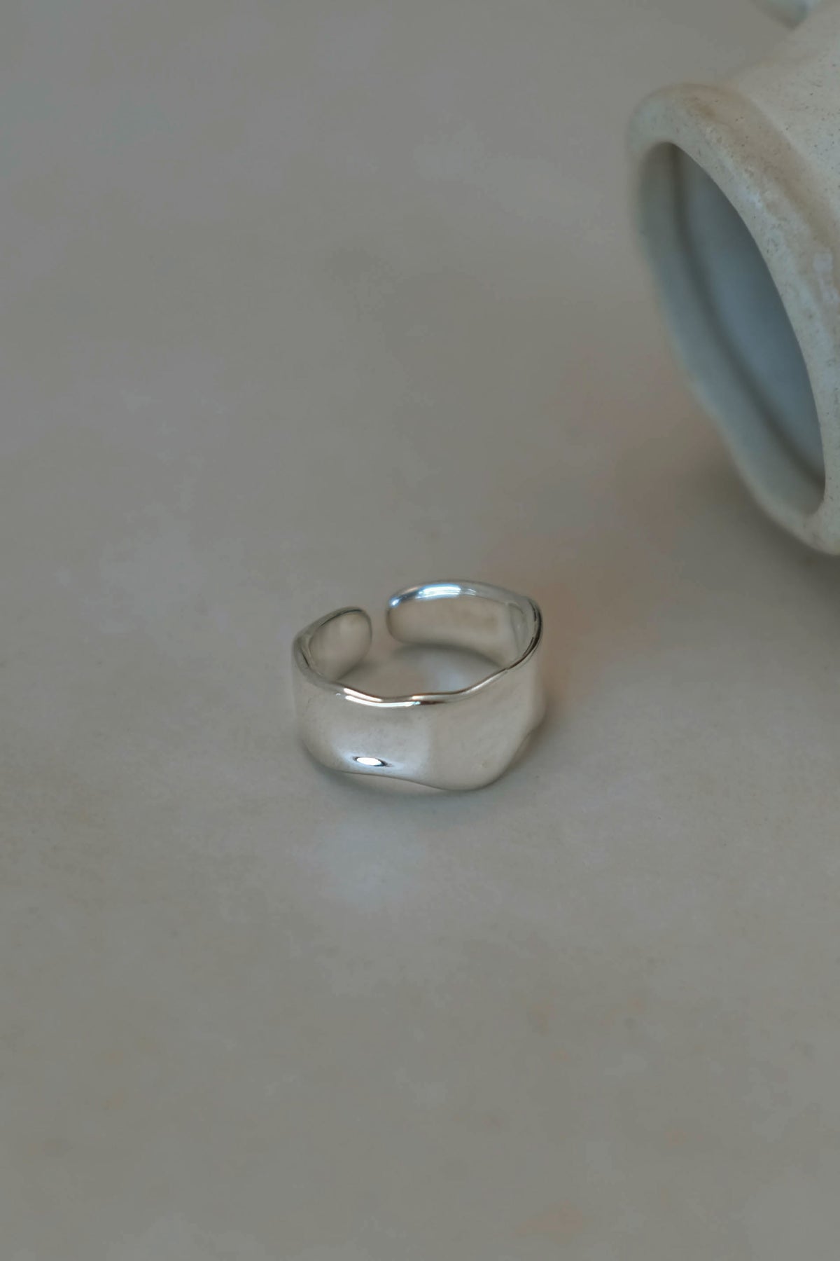 Irregular thin ring