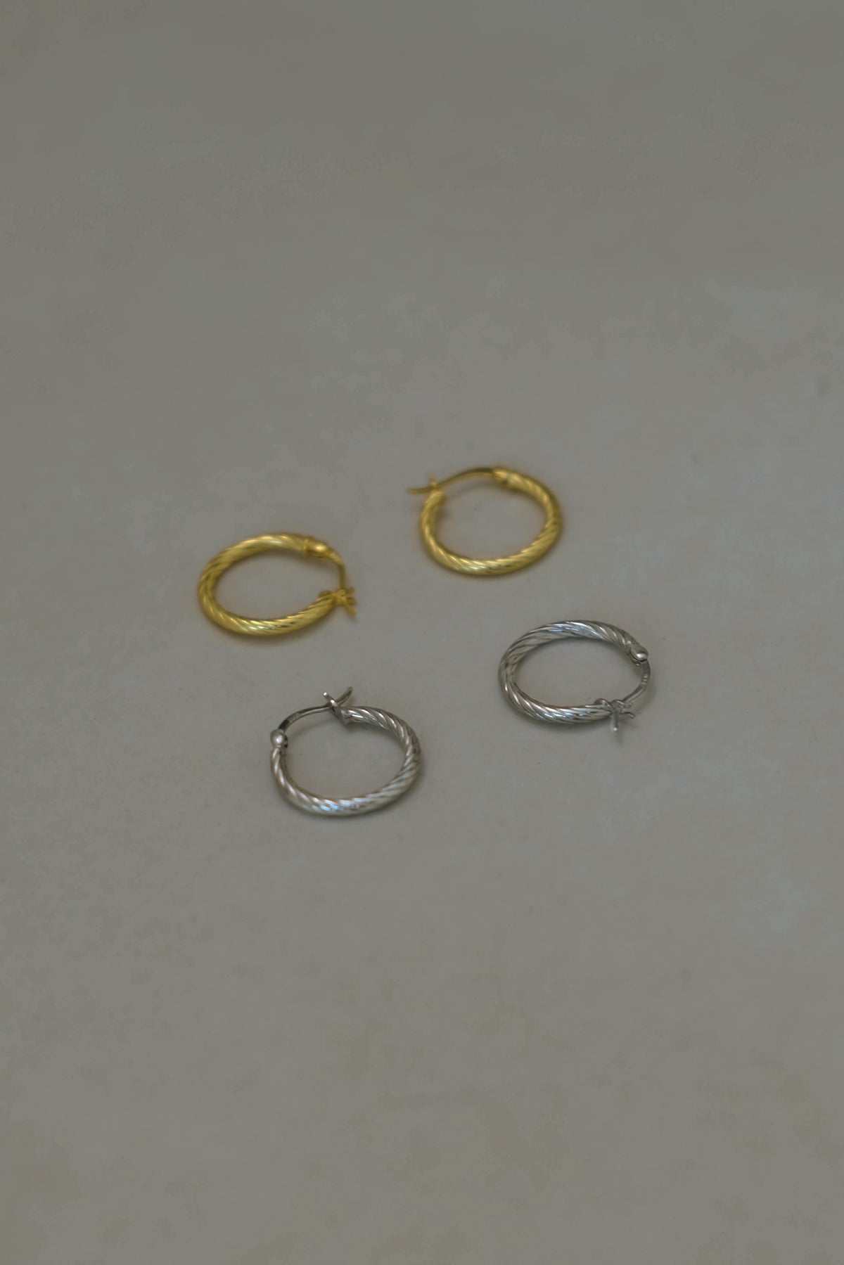 925 純銀扭紋耳環