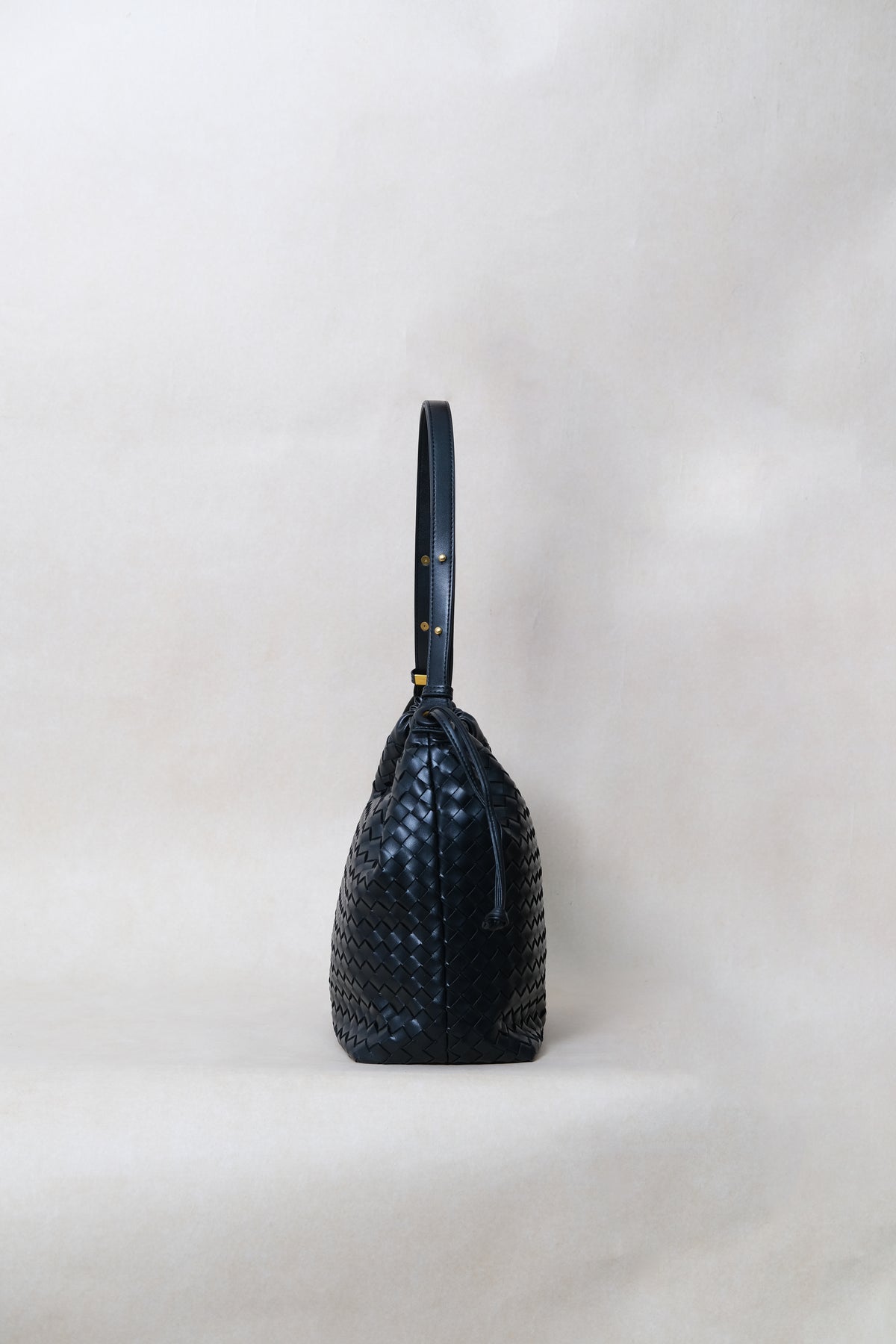 Artisan Classic Slouch Bag - Classic Black