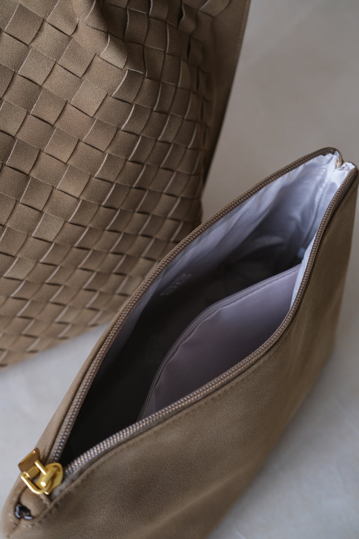 The Artisan Grande Tote - Khaki