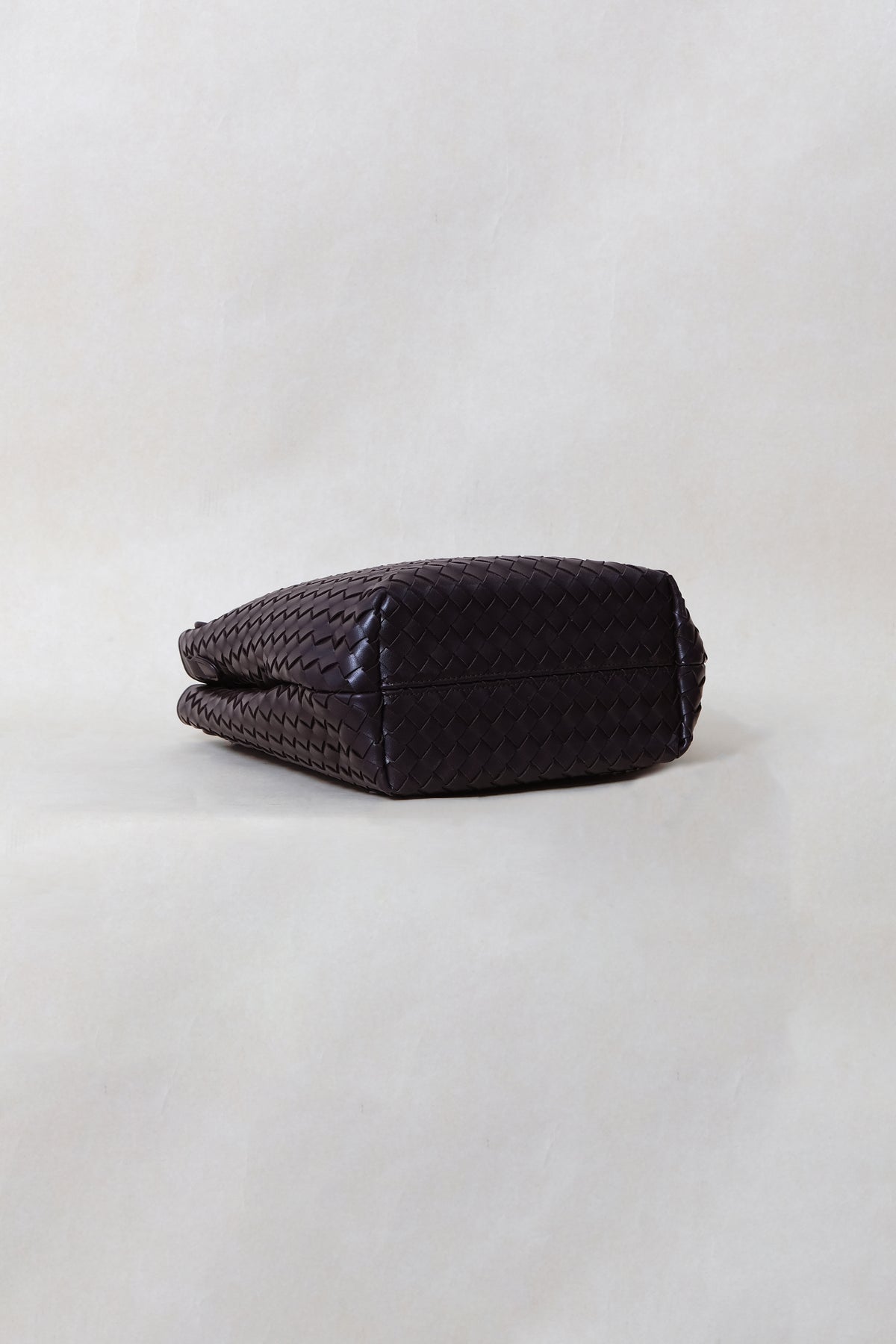 Artisan Urban Carry Bag - Black Currant
