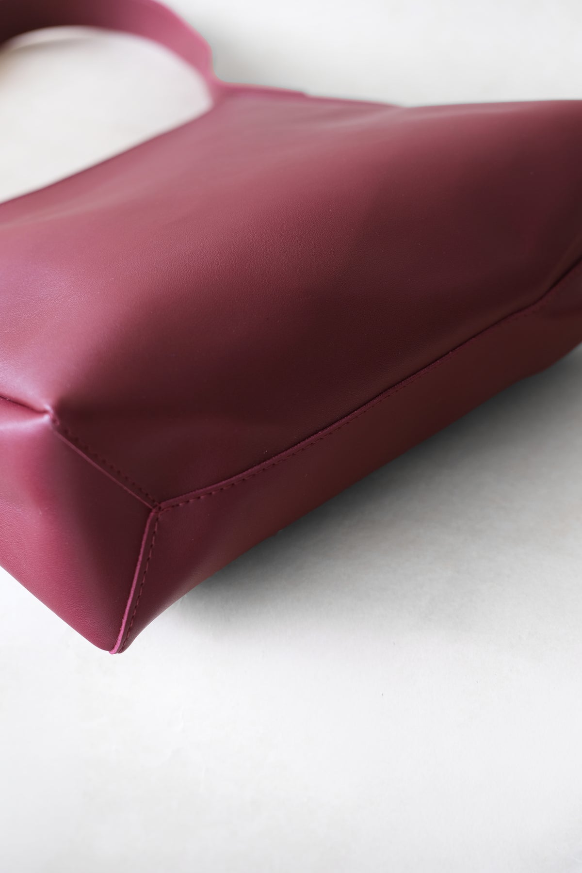 The Elara Tote - Wine Red