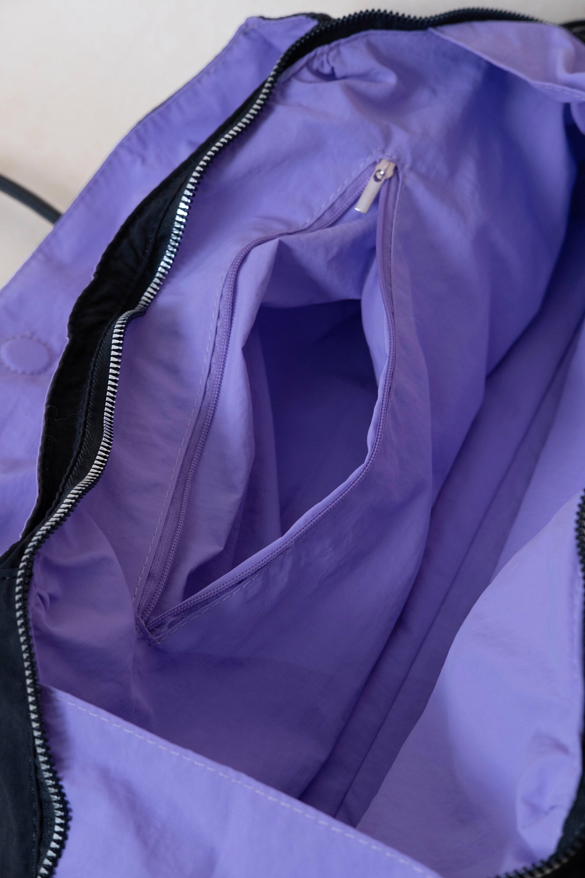 Classic Flow Vegan Leather Tote - Black Purple (With Charm)