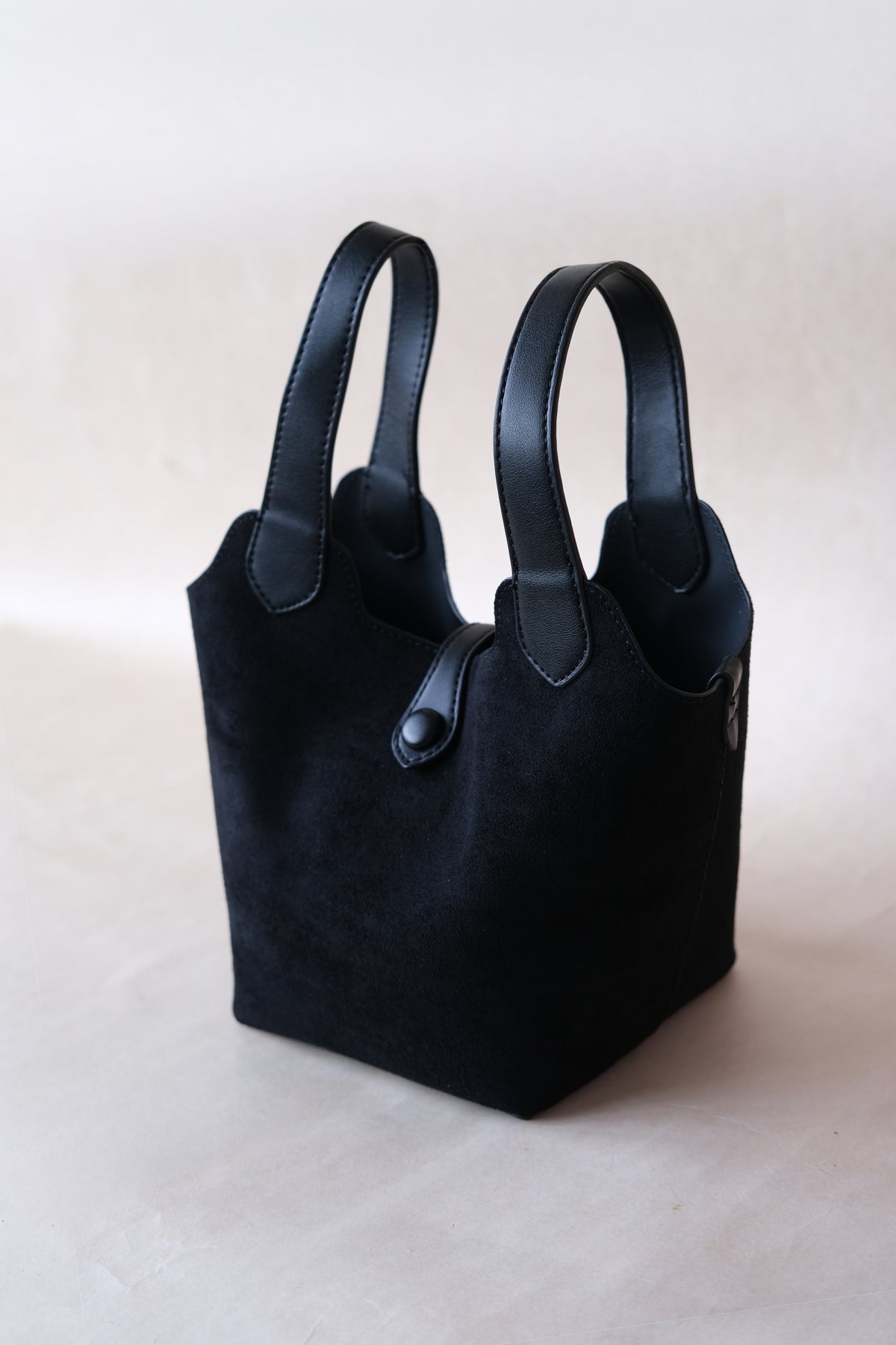 Époque Bucket Bag - Classic Black