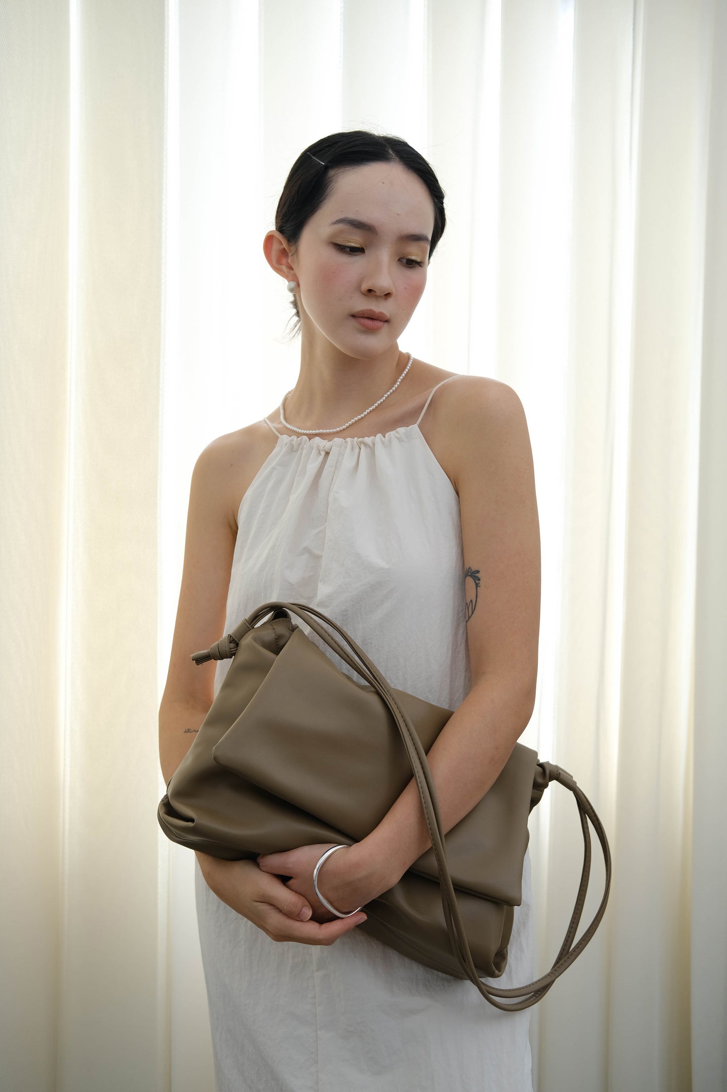 Crewneck Sleeves tank top dress in almond white