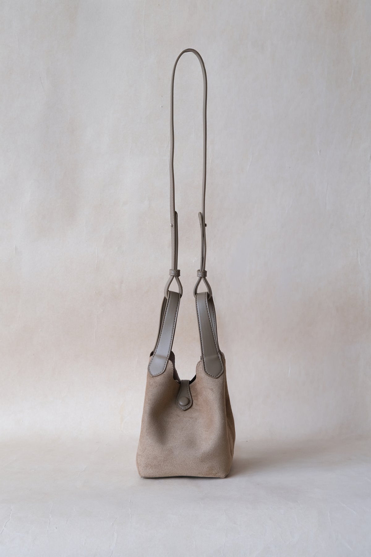 Époque Bucket Bag - Almond