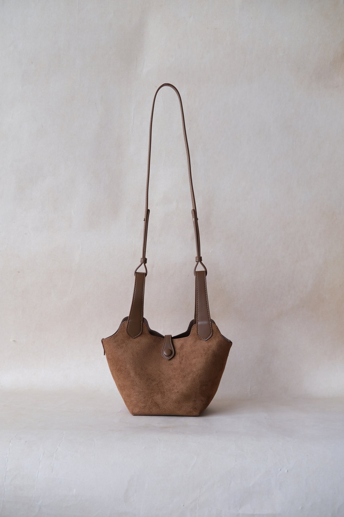 Époque Bucket Bag - Chestnut